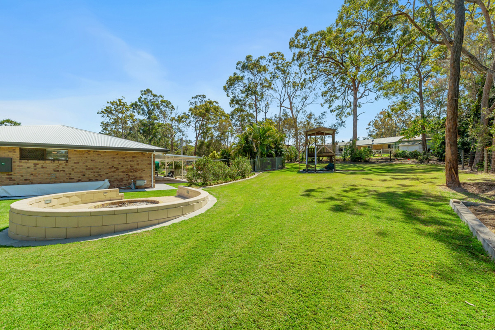 2 Satinash Court — photo 3 of 26