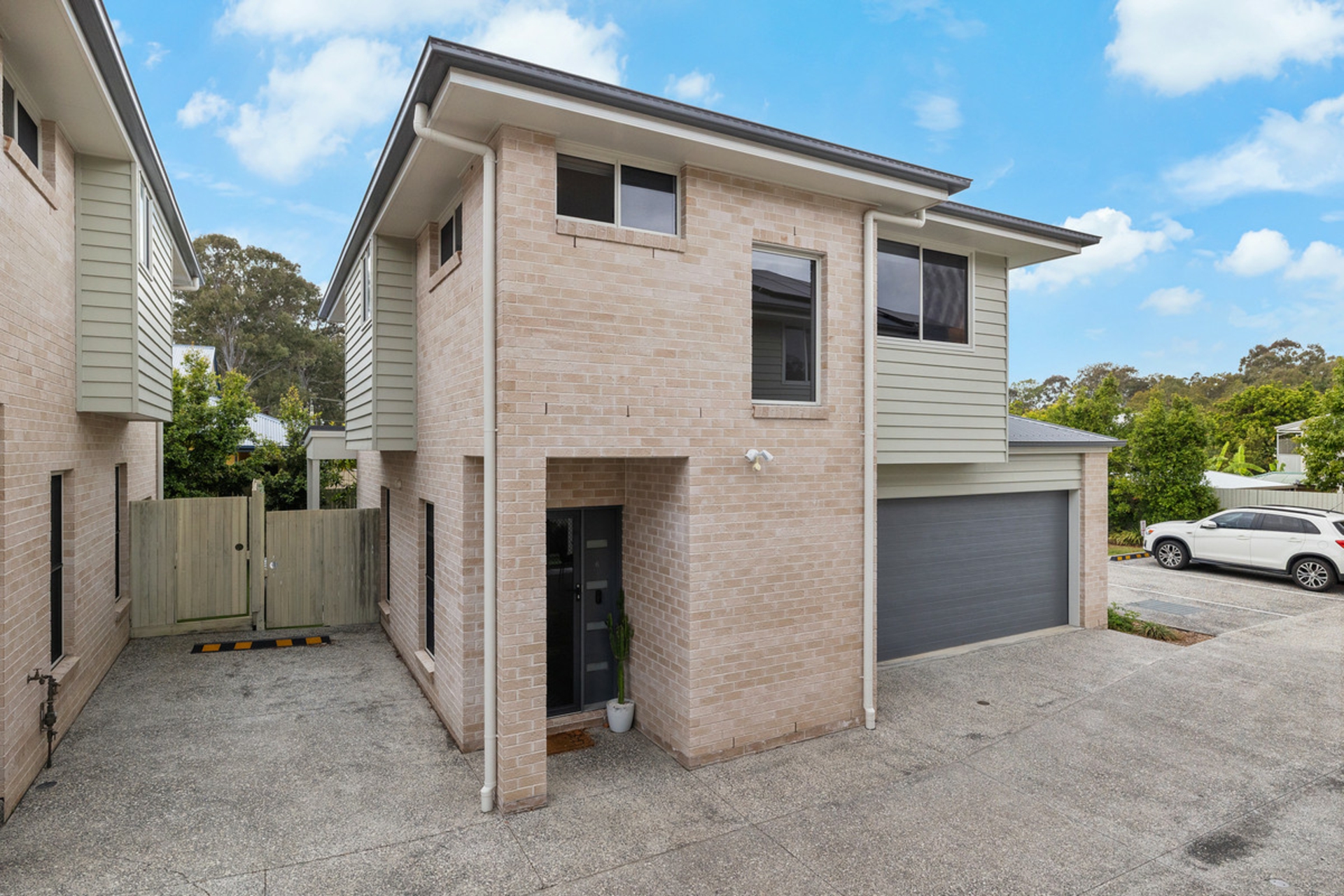 6/5-9 Victor Street — photo from LJ Hooker Property Centre