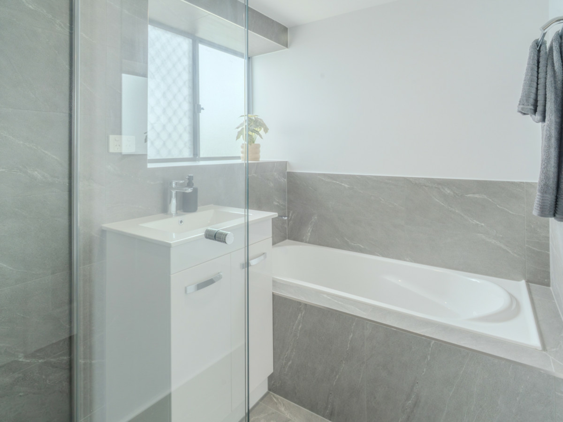 2/53 Larbonya Crescent — photo 10 of 17