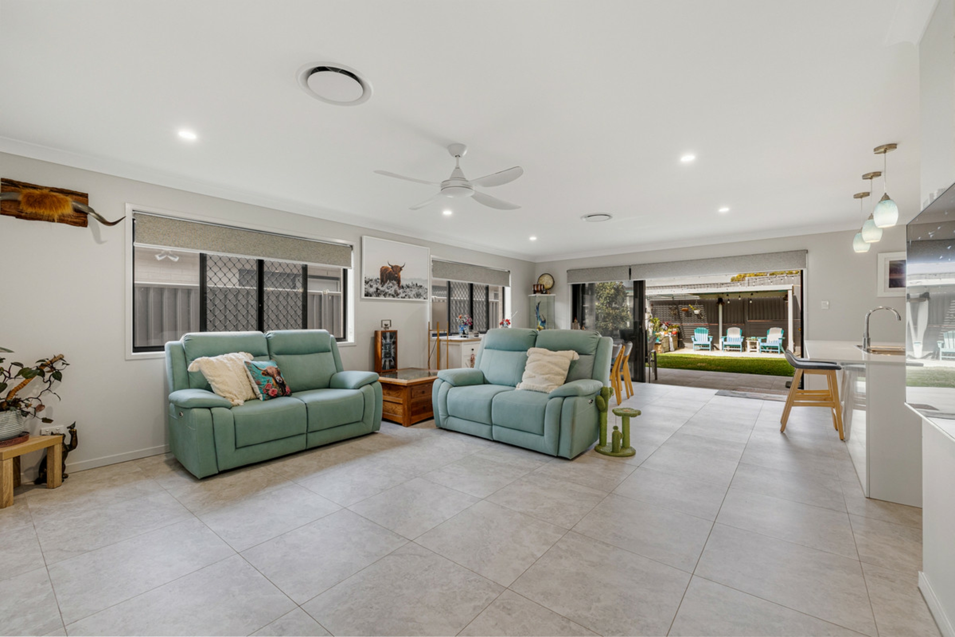 13 Oates Crescent — photo 5 of 20