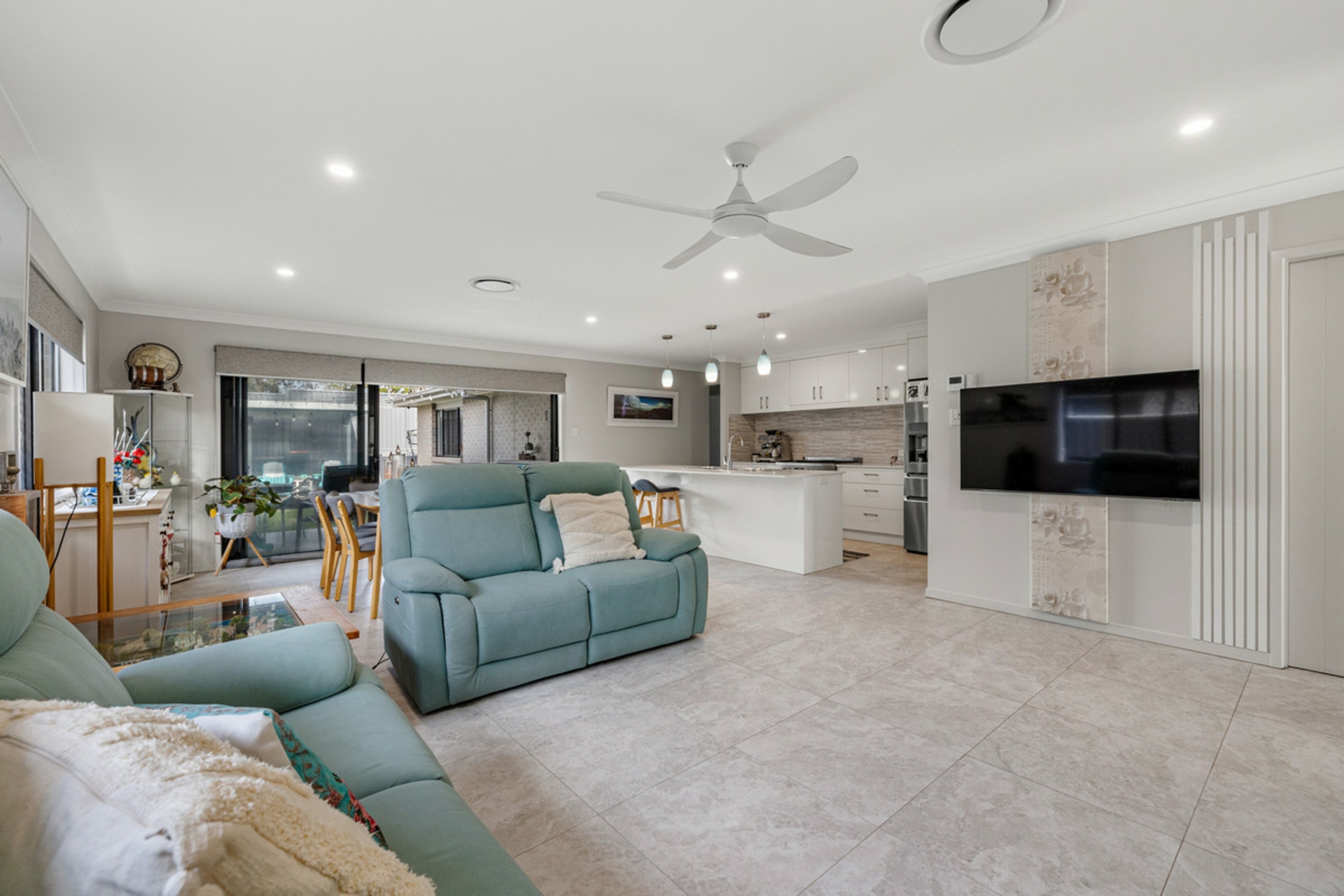 13 Oates Crescent — photo 7 of 20