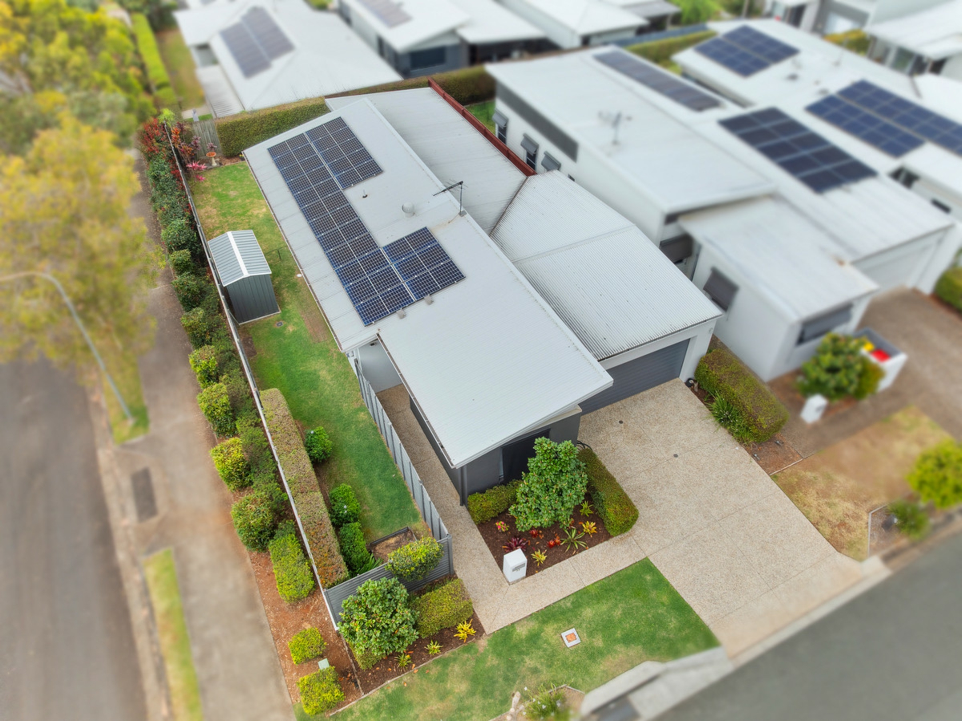33/20 Salisbury Street — photo from LJ Hooker Property Centre