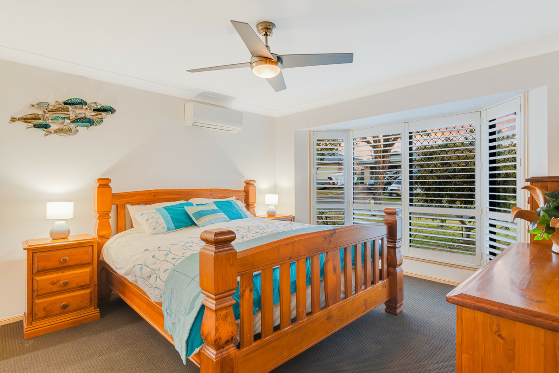 4 Seaholly Crescent — photo 18 of 29
