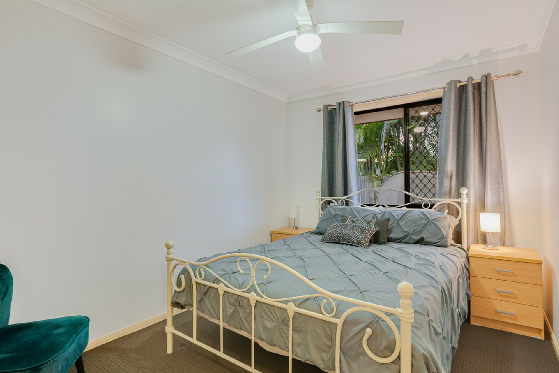 4 Seaholly Crescent — photo 22 of 29