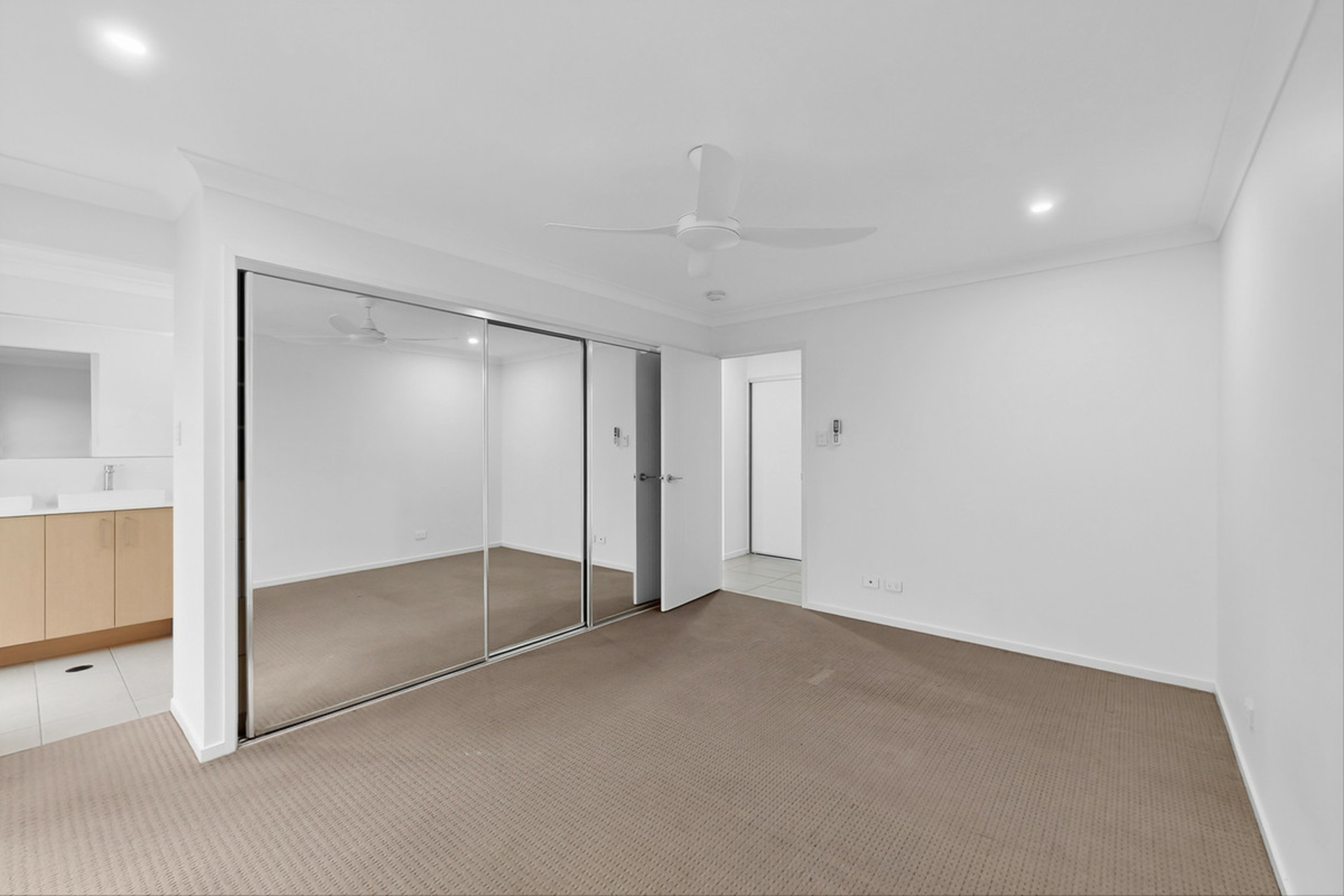 7 Arkwright Street — photo 9 of 17