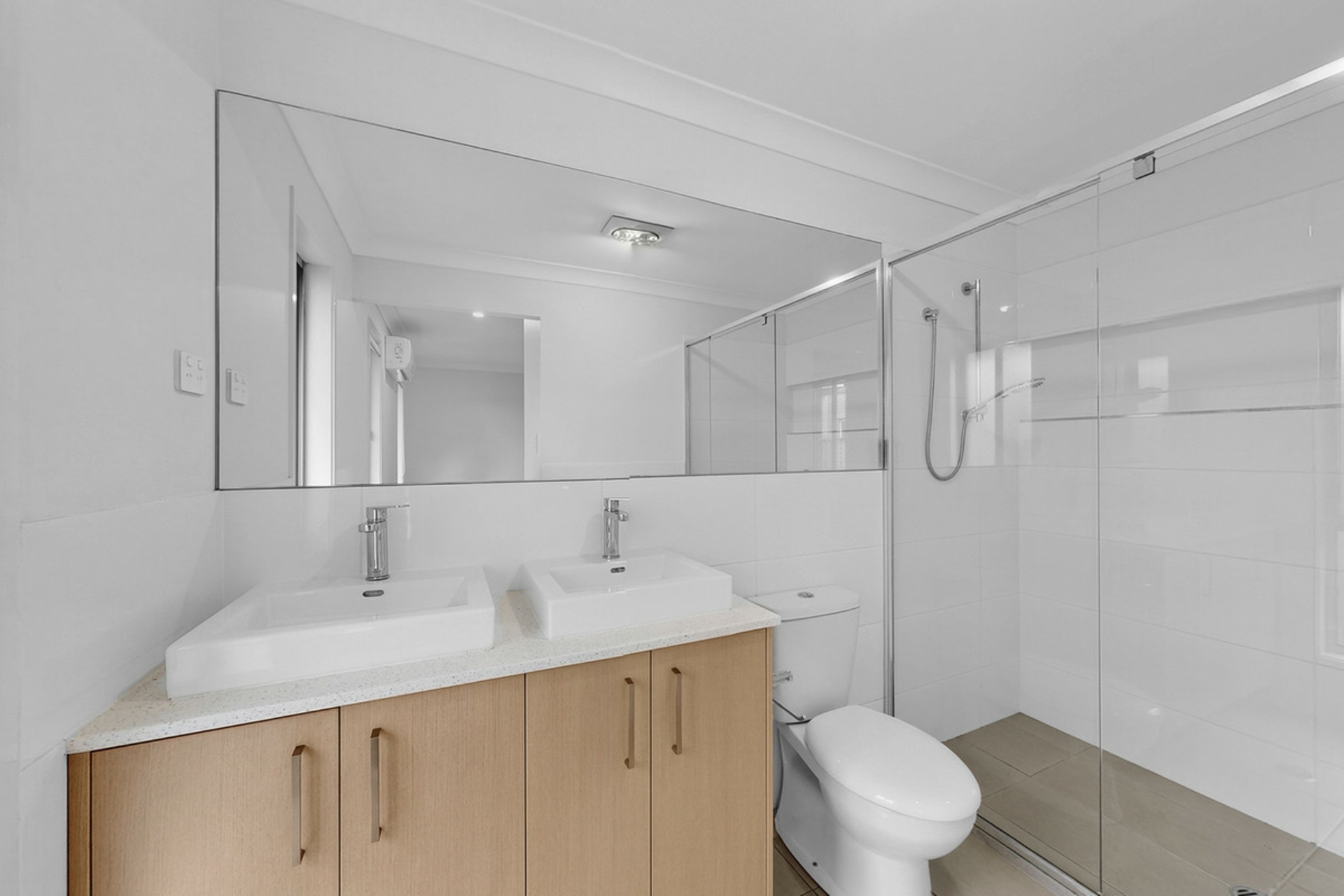 7 Arkwright Street — photo 11 of 17