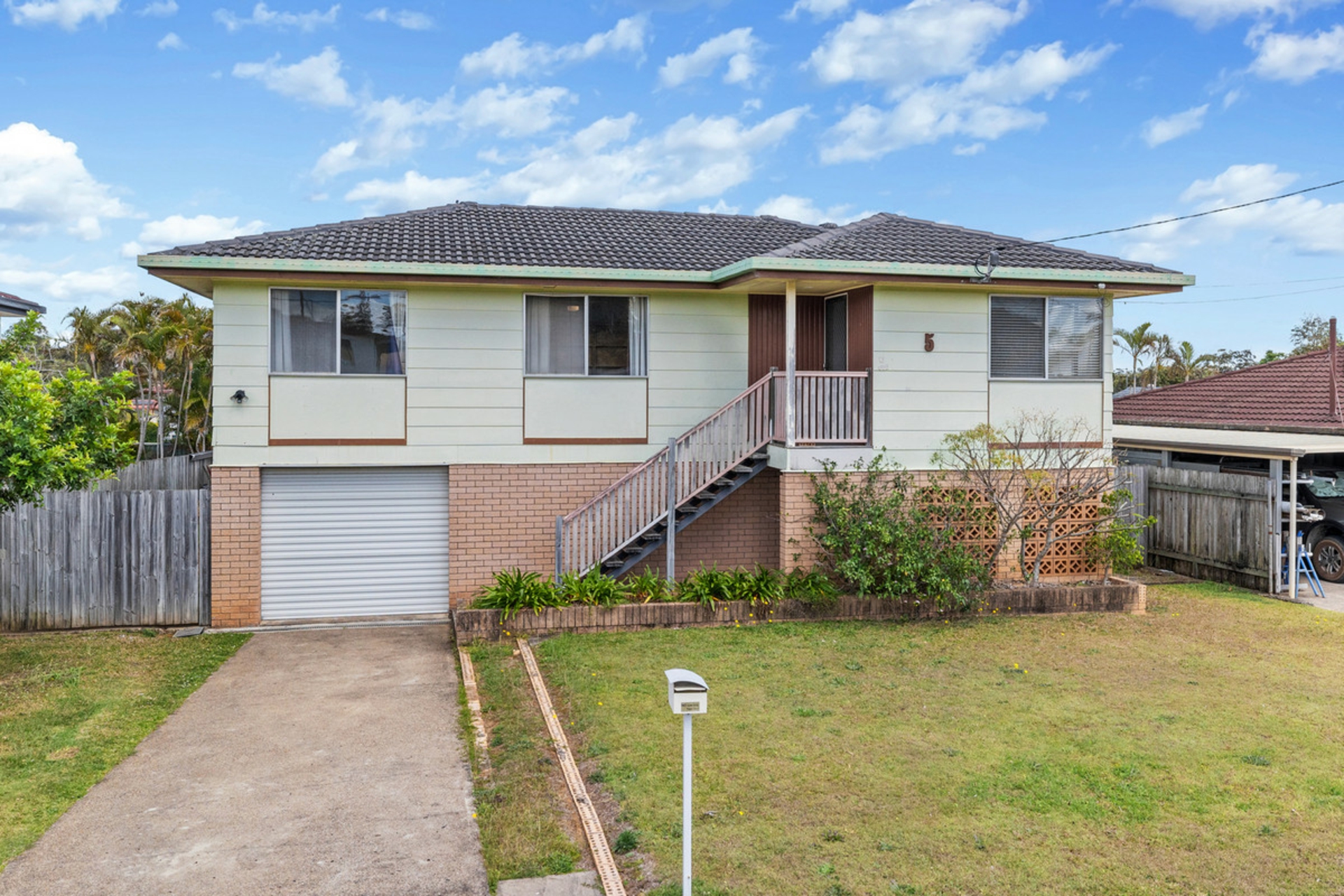 5 Alpinia Street — photo from LJ Hooker Property Centre