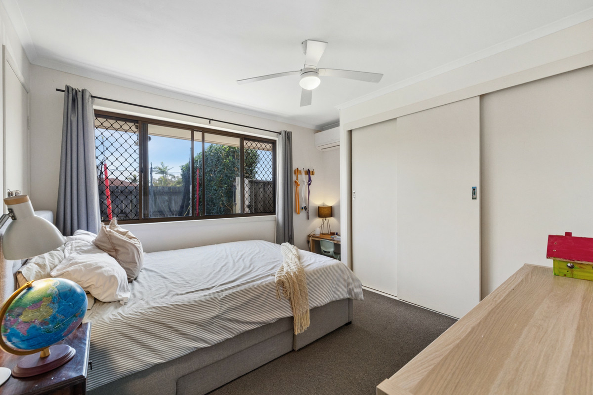 9 Earls Court — photo 10 of 20