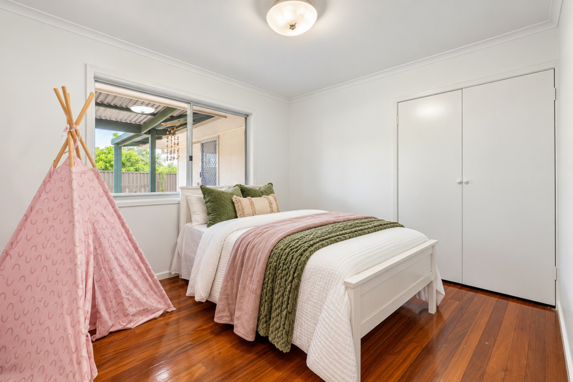 23 Sunstone Street — photo 17 of 28
