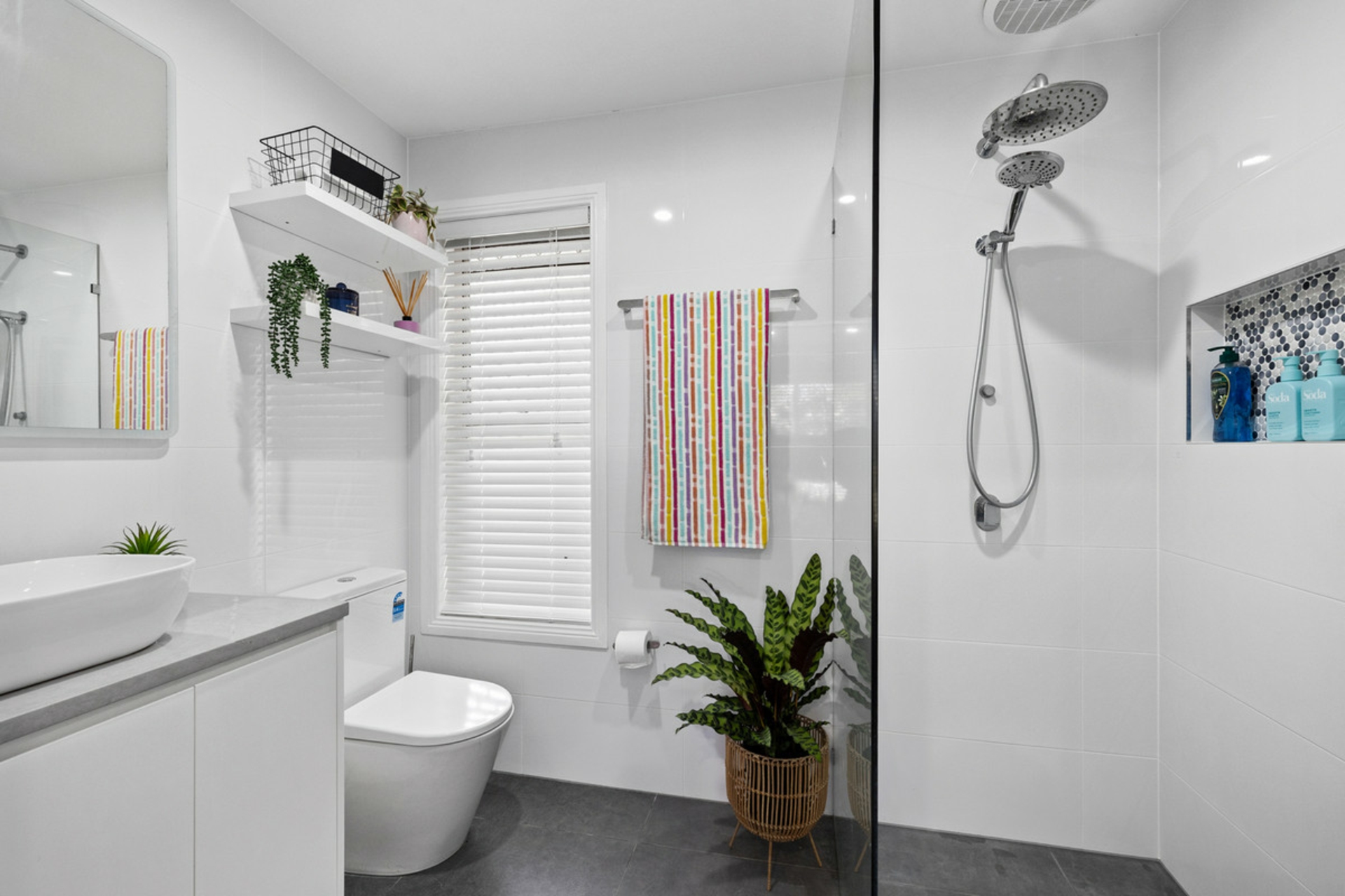 27 Trafalgar Drive — photo 10 of 27
