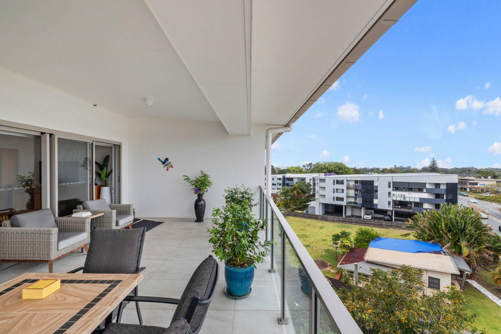 24/136 Broadwater Terrace — photo 11 of 16