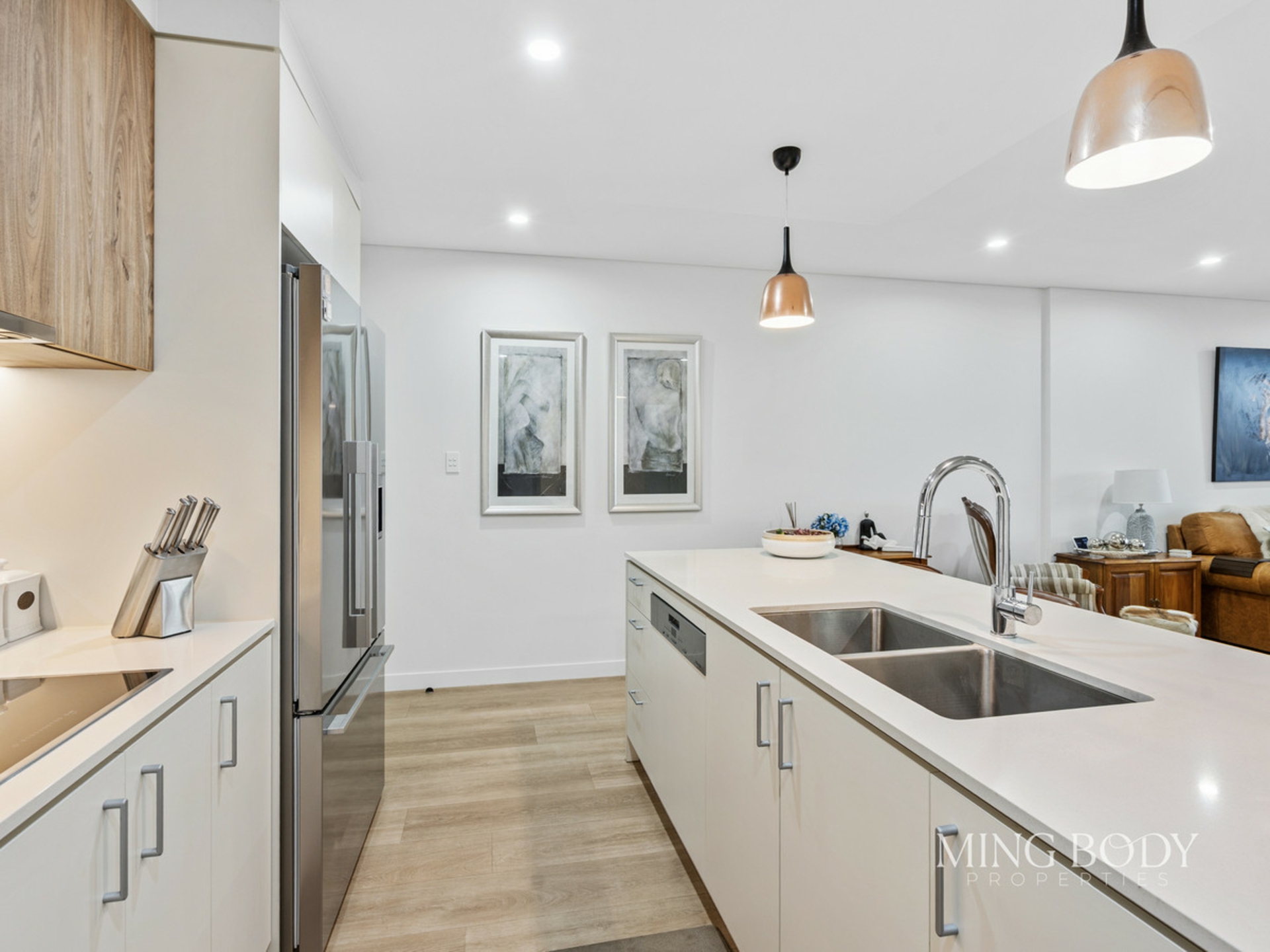 5404/221 Bloomfield Street — photo 7 of 28