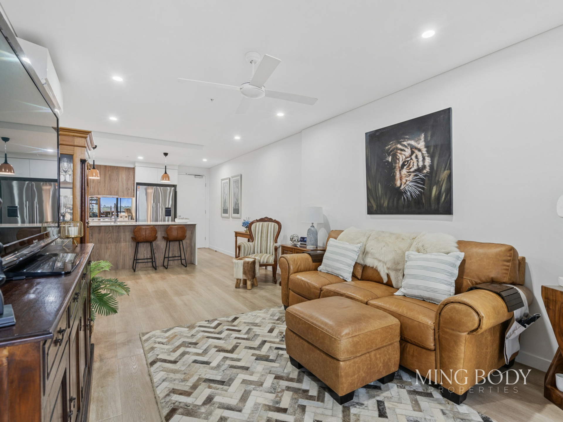 5404/221 Bloomfield Street — photo 11 of 28