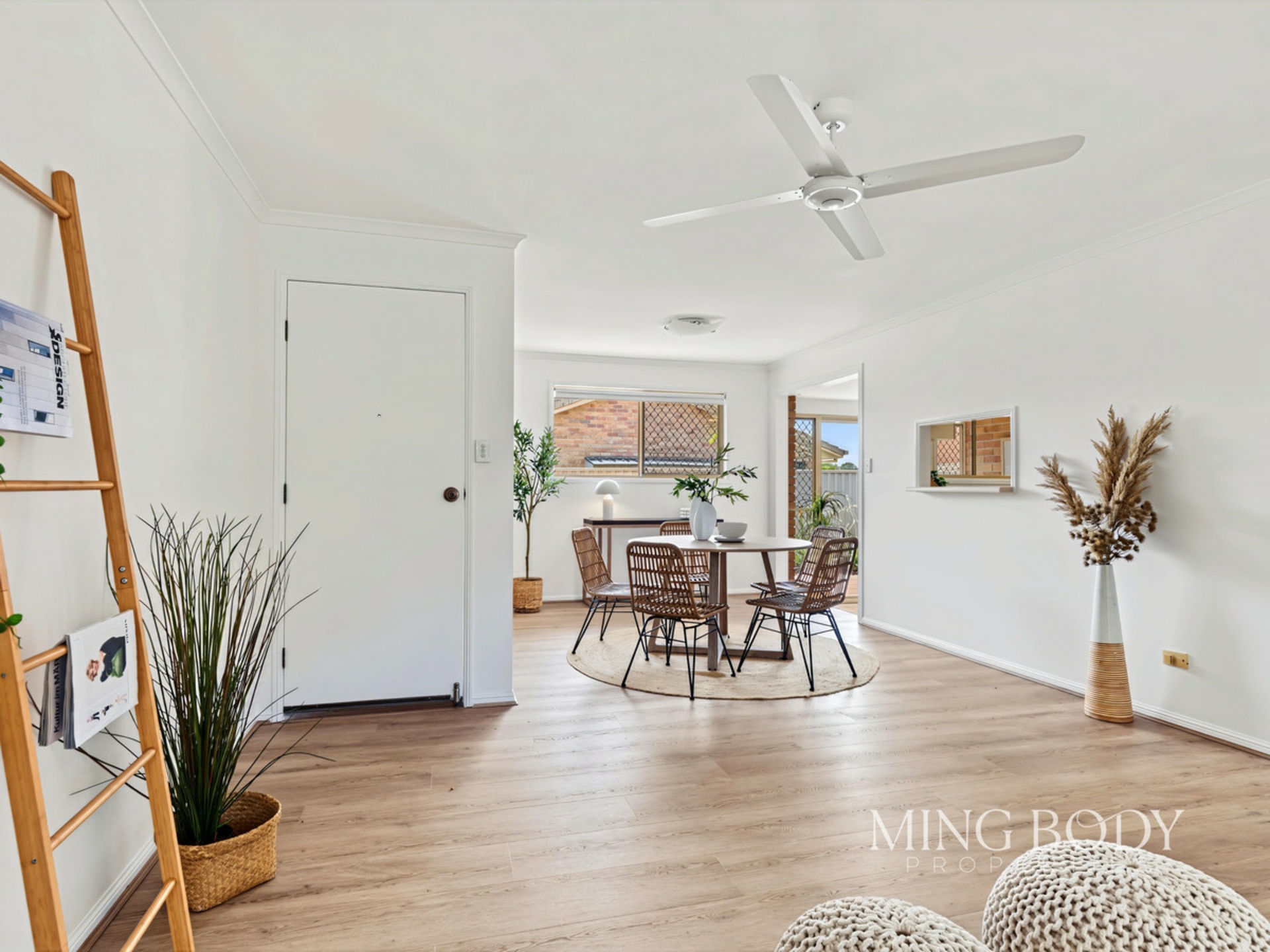 4/102 Wynyard Street — photo 2 of 28