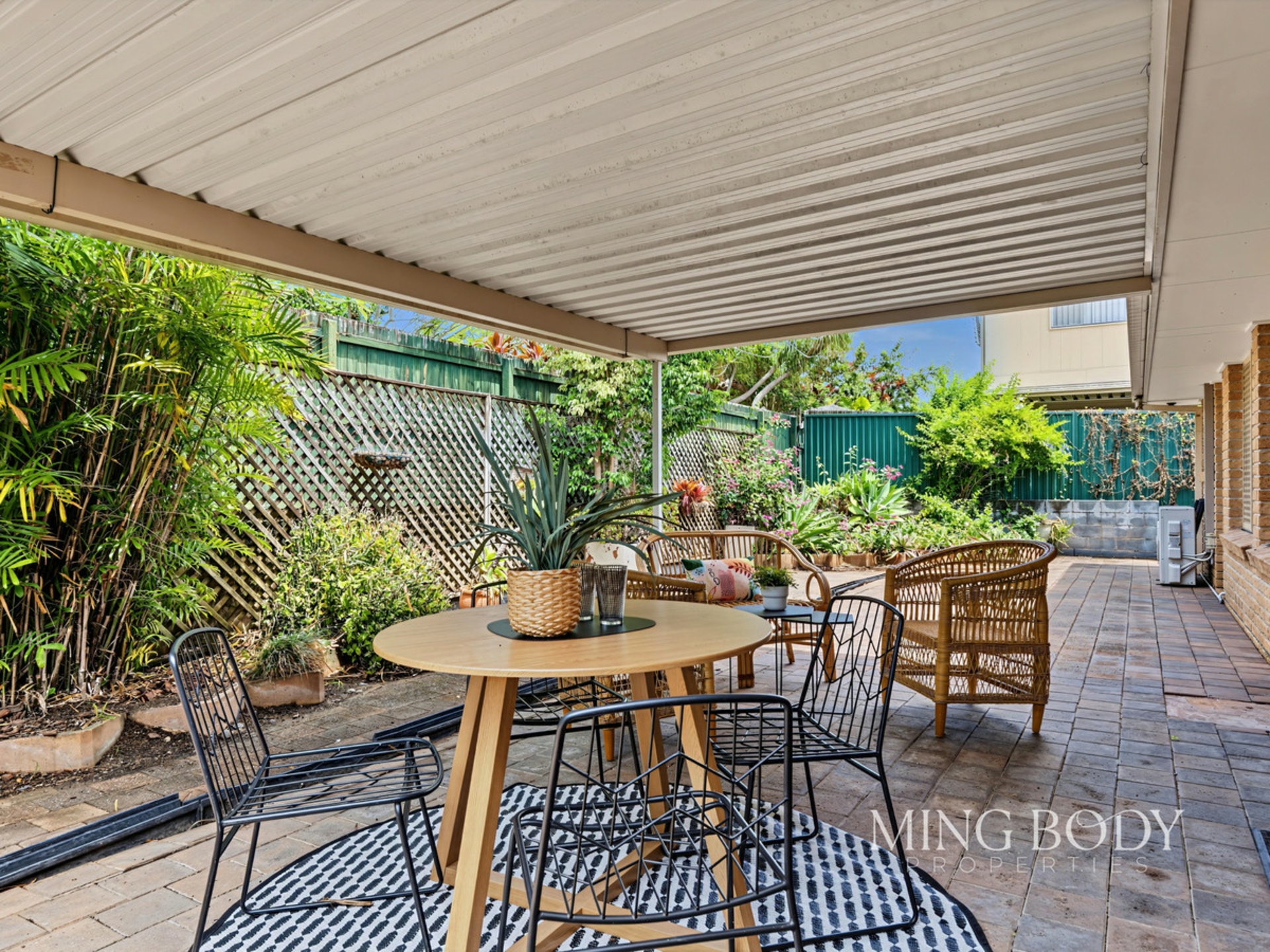 4/102 Wynyard Street — photo 3 of 28