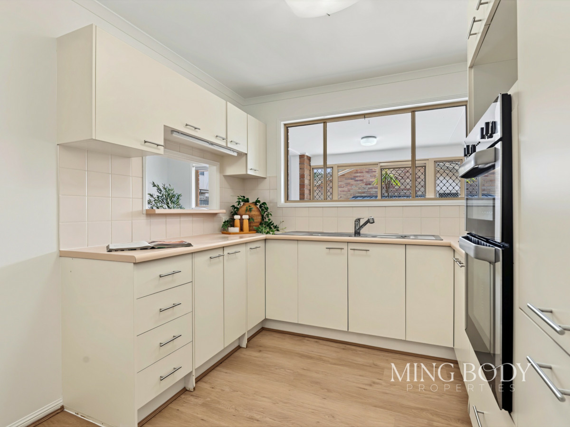 4/102 Wynyard Street — photo 17 of 28