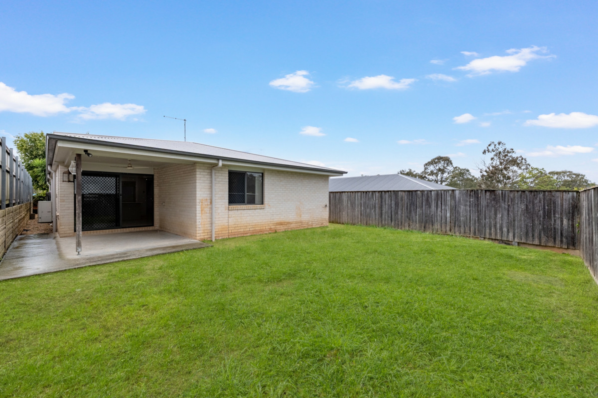 8 Yaroomba Close — photo 12 of 15