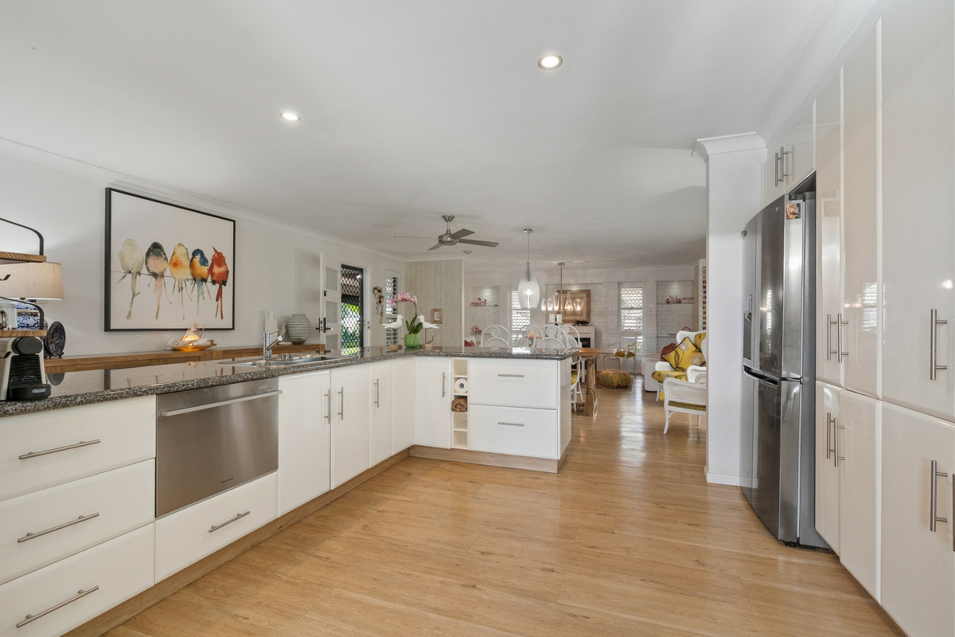 24 Wellesley Street — photo 6 of 30