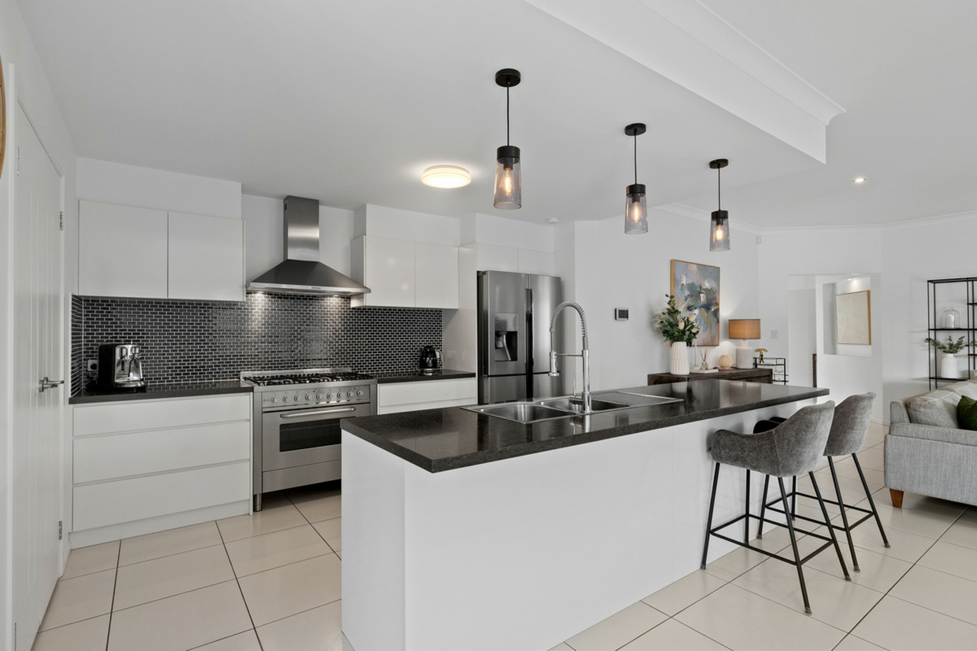 7 Rosemary Street — photo 4 of 27