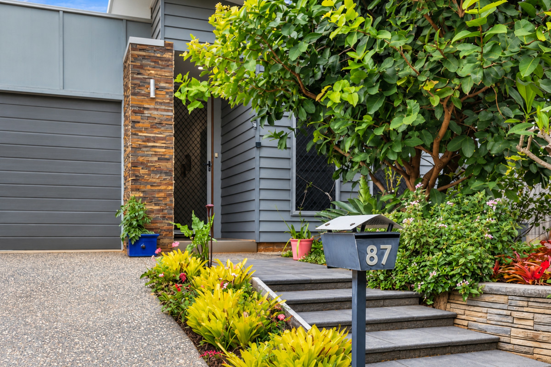 87 Bankswood Drive — photo from LJ Hooker Property Centre