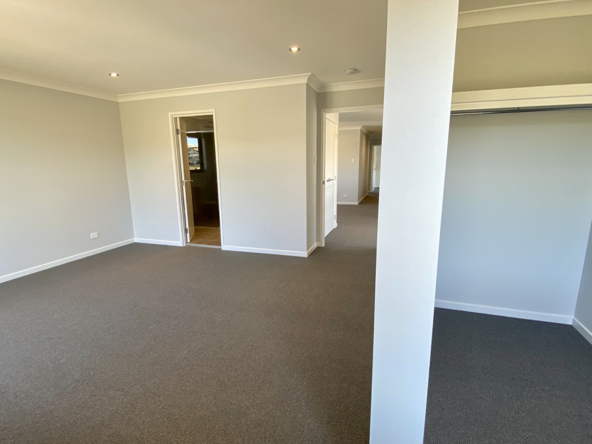 13 Calnan Crescent, CUMBALUM