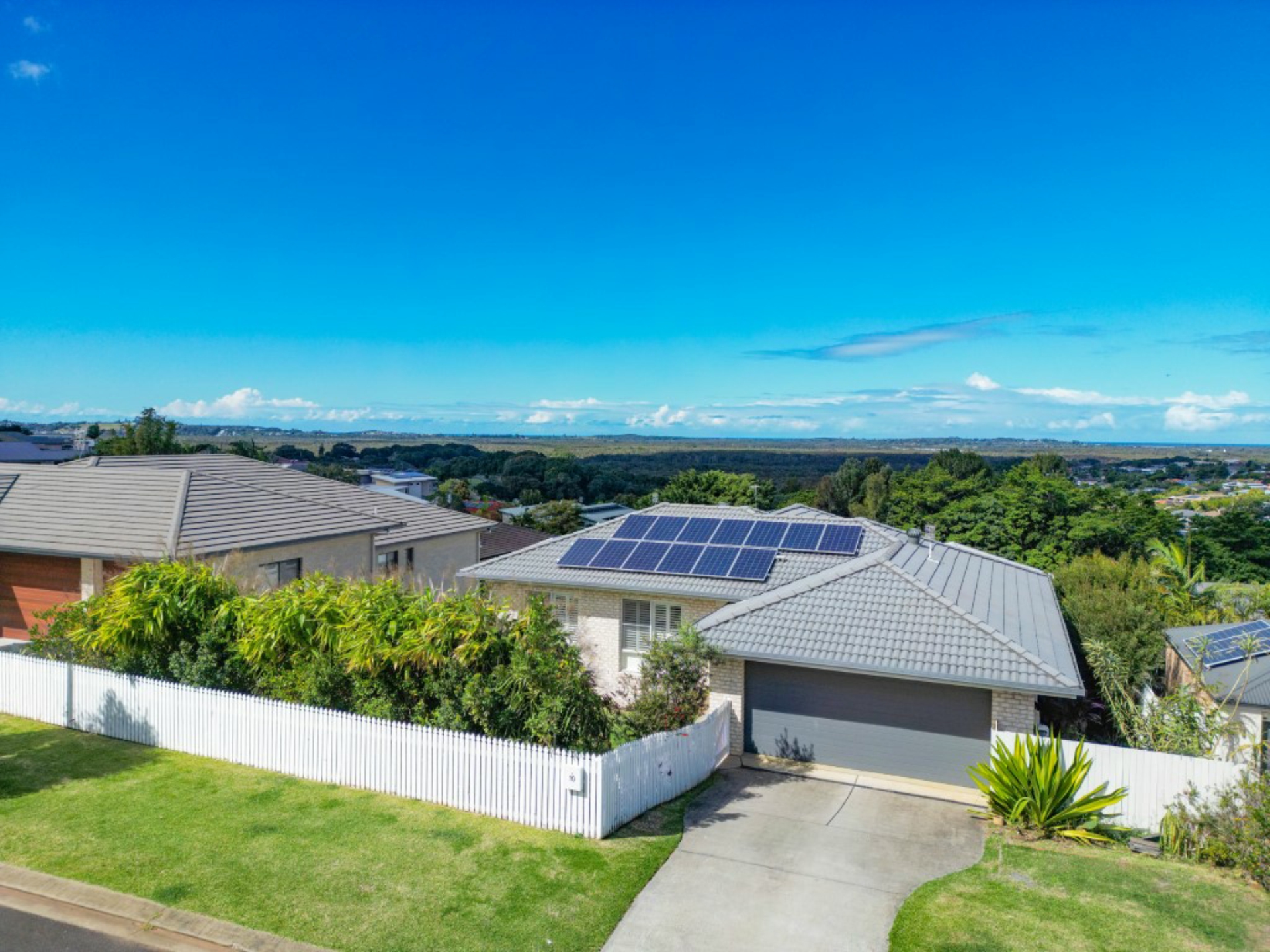 10 Bannockburn Court, CUMBALUM
