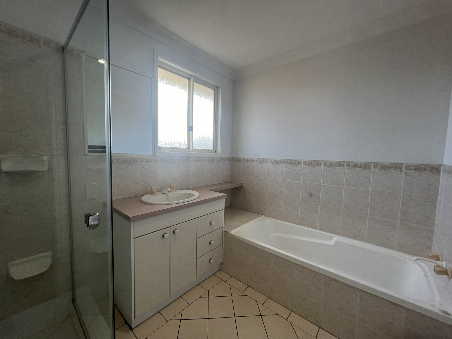 10/4 Fox Lane, BALLINA