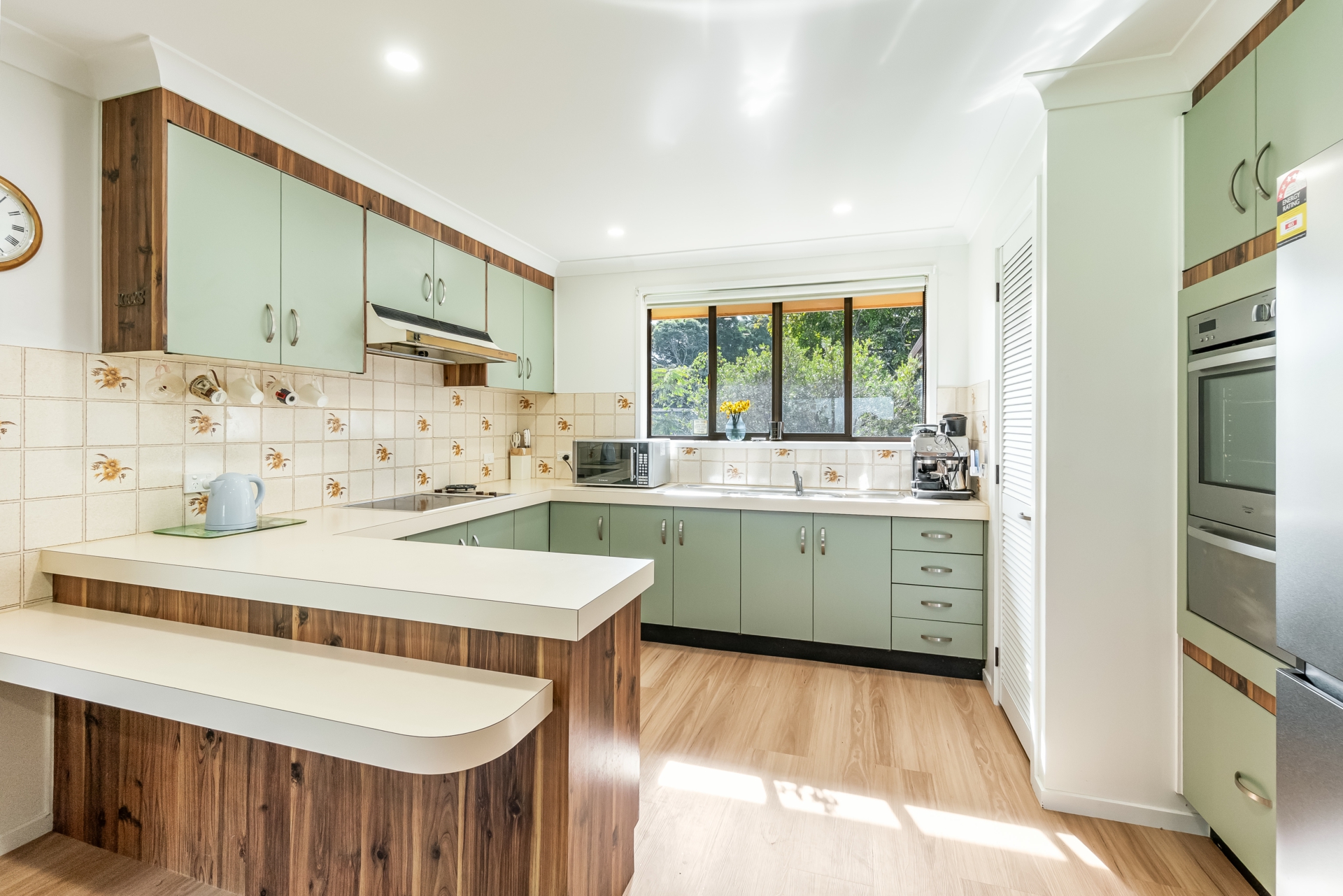 9 Laihaina Crescent — photo 3 of 15