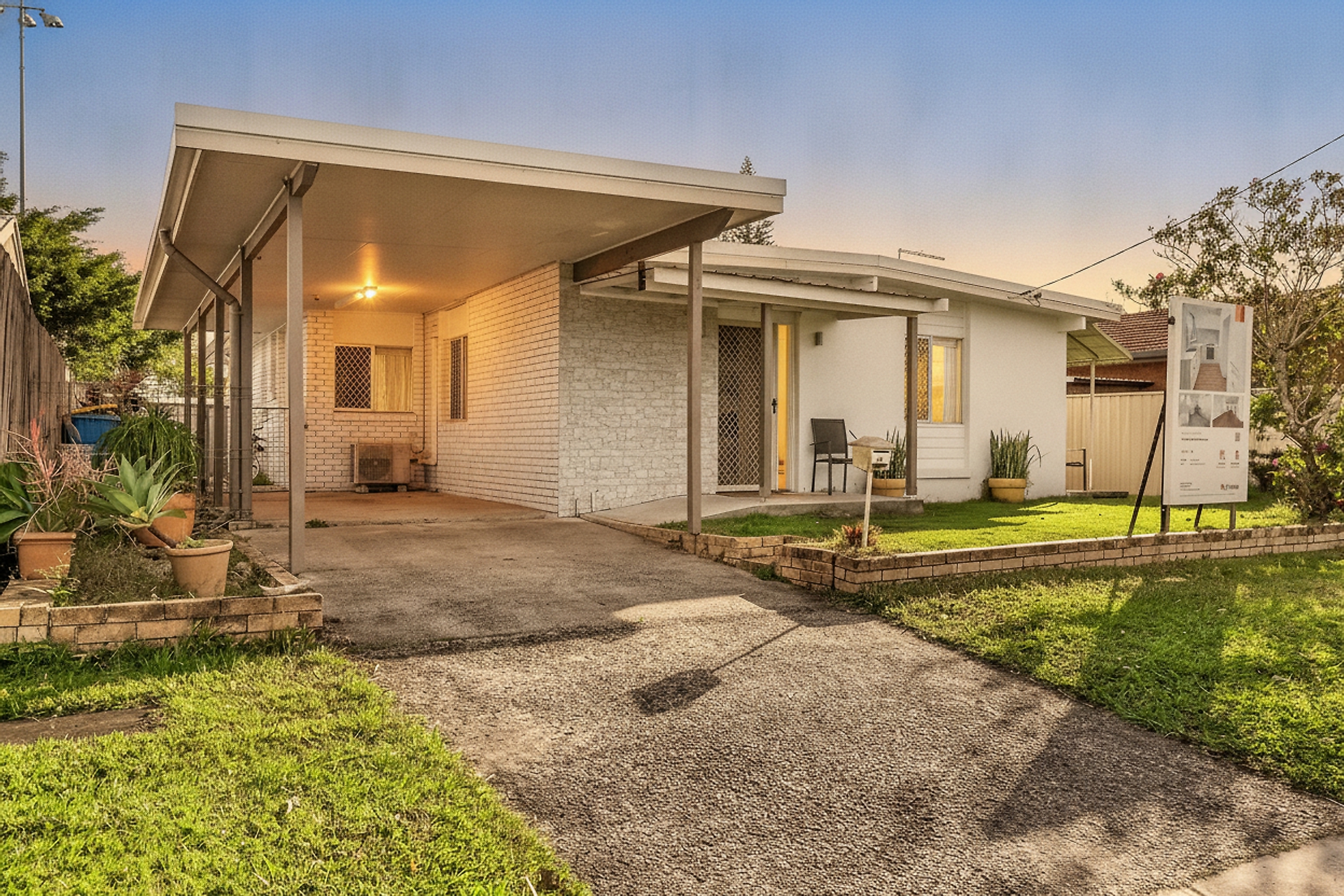 62 Riverview Avenue — photo from LJ Hooker Ballina