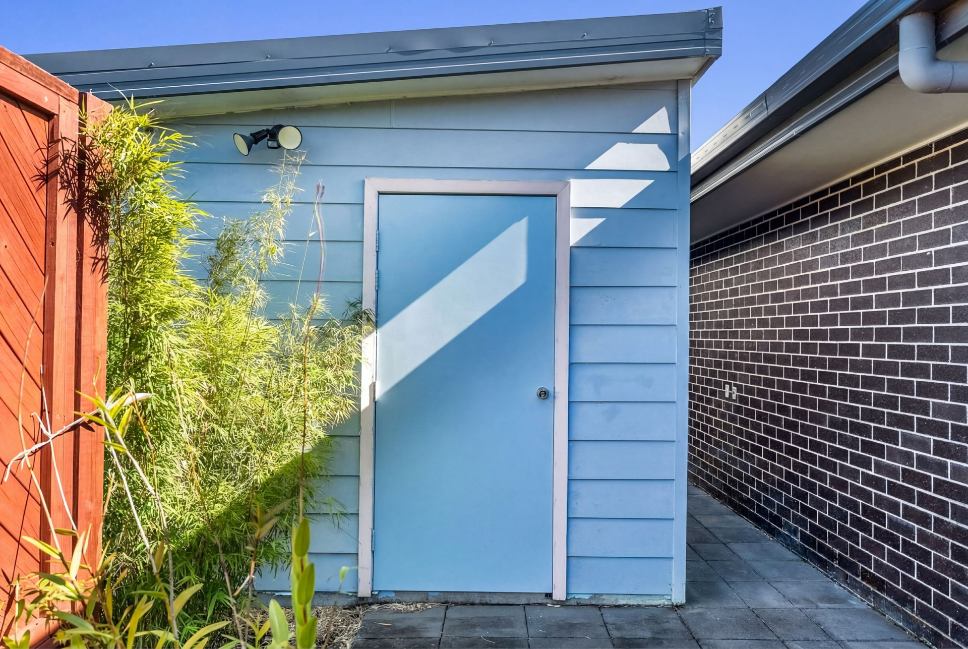 35 Leach Crescent — photo 11 of 19