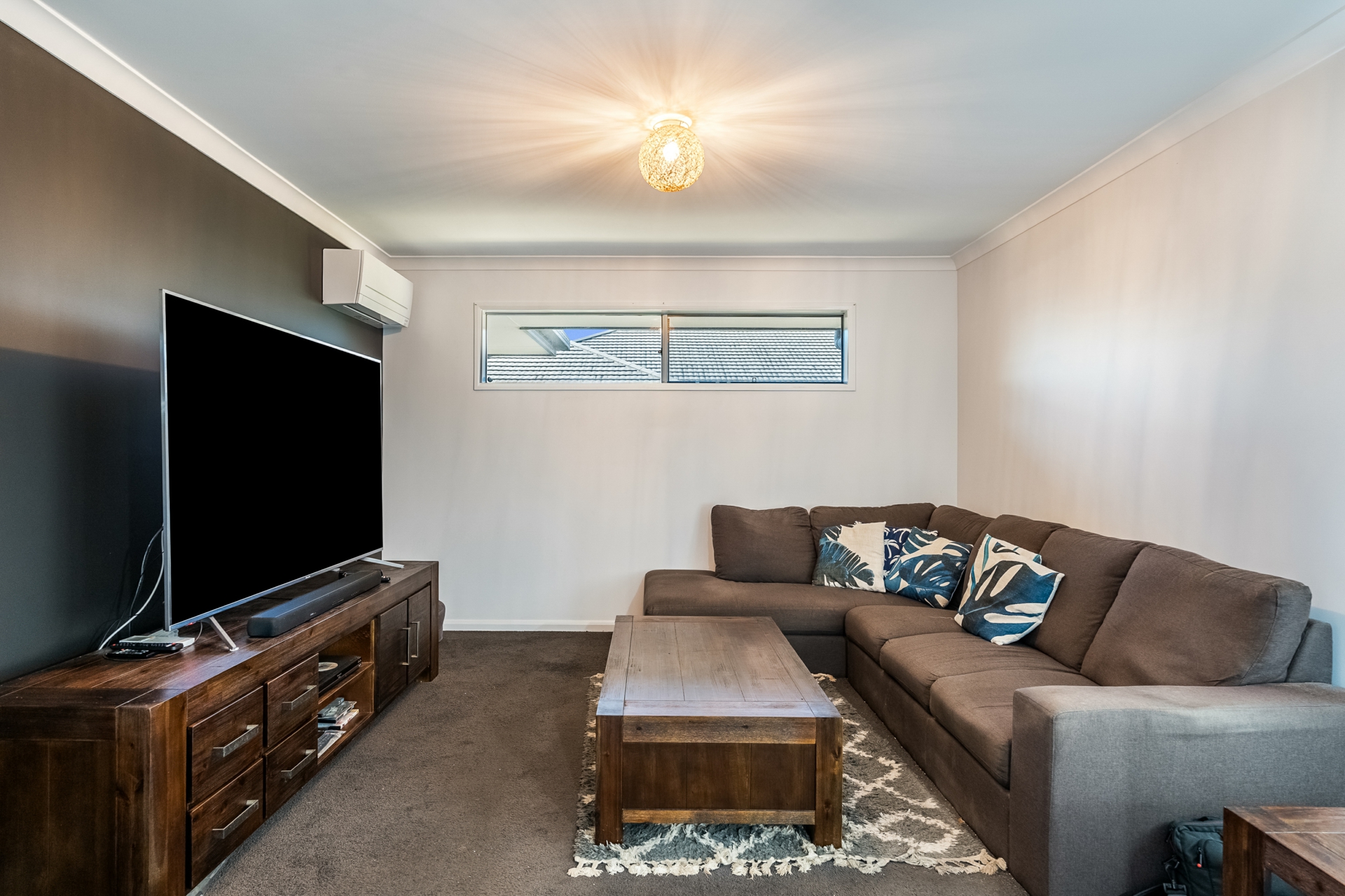 35 Leach Crescent — photo 12 of 19