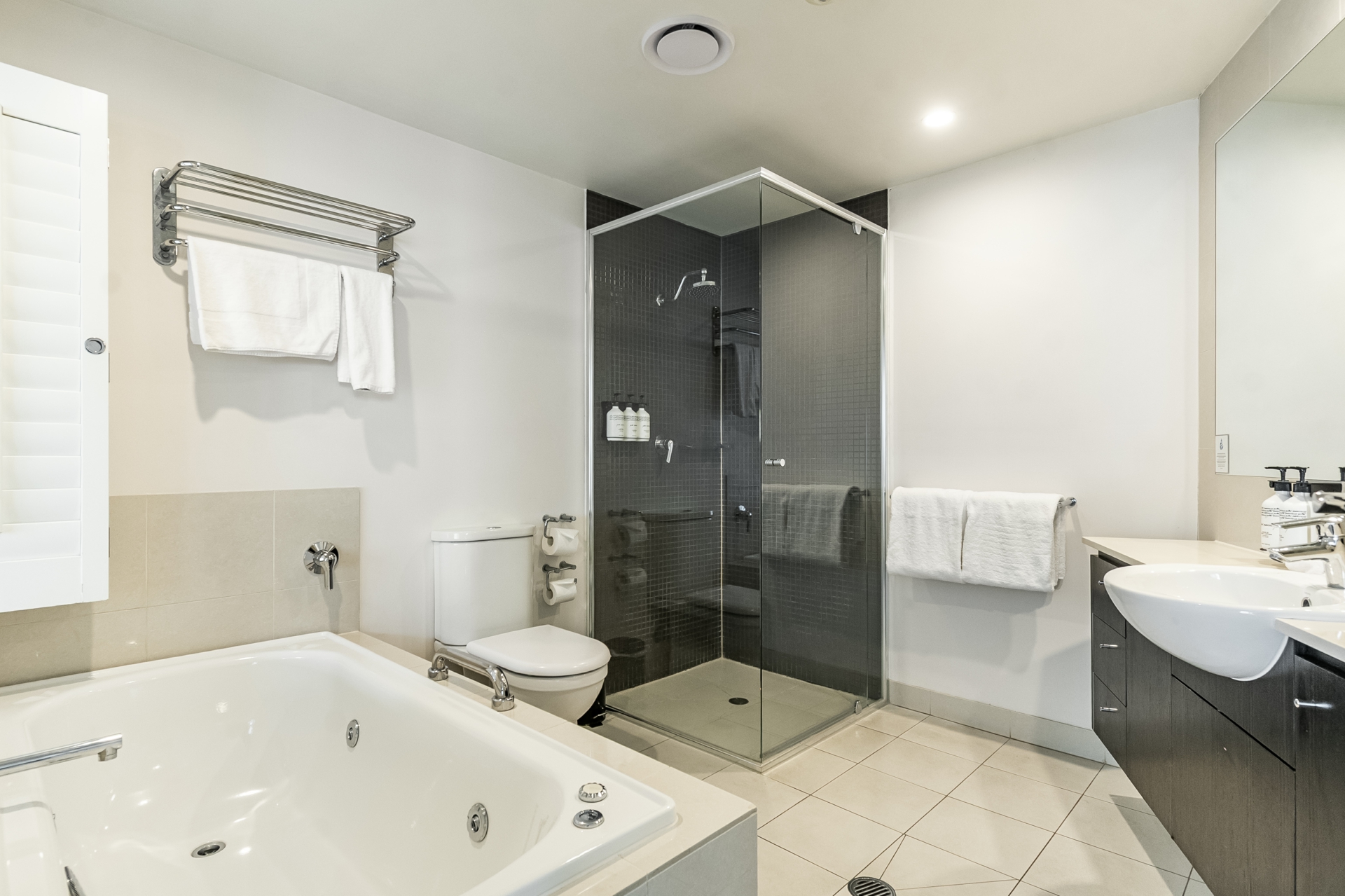 605-606/2 Martin Street — photo 15 of 18
