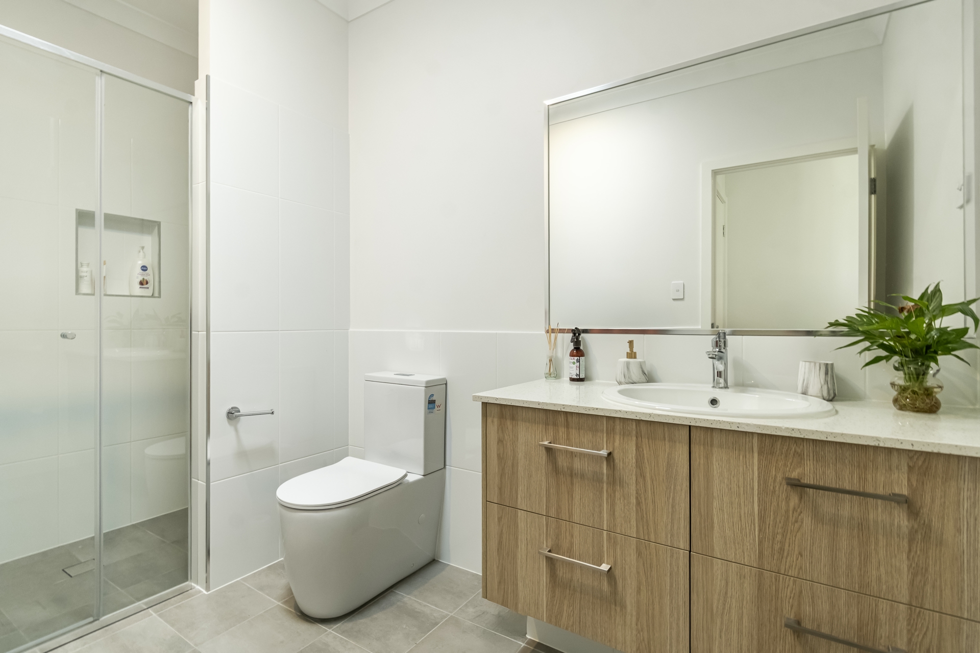1/2 Darcey Avenue — photo 4 of 8