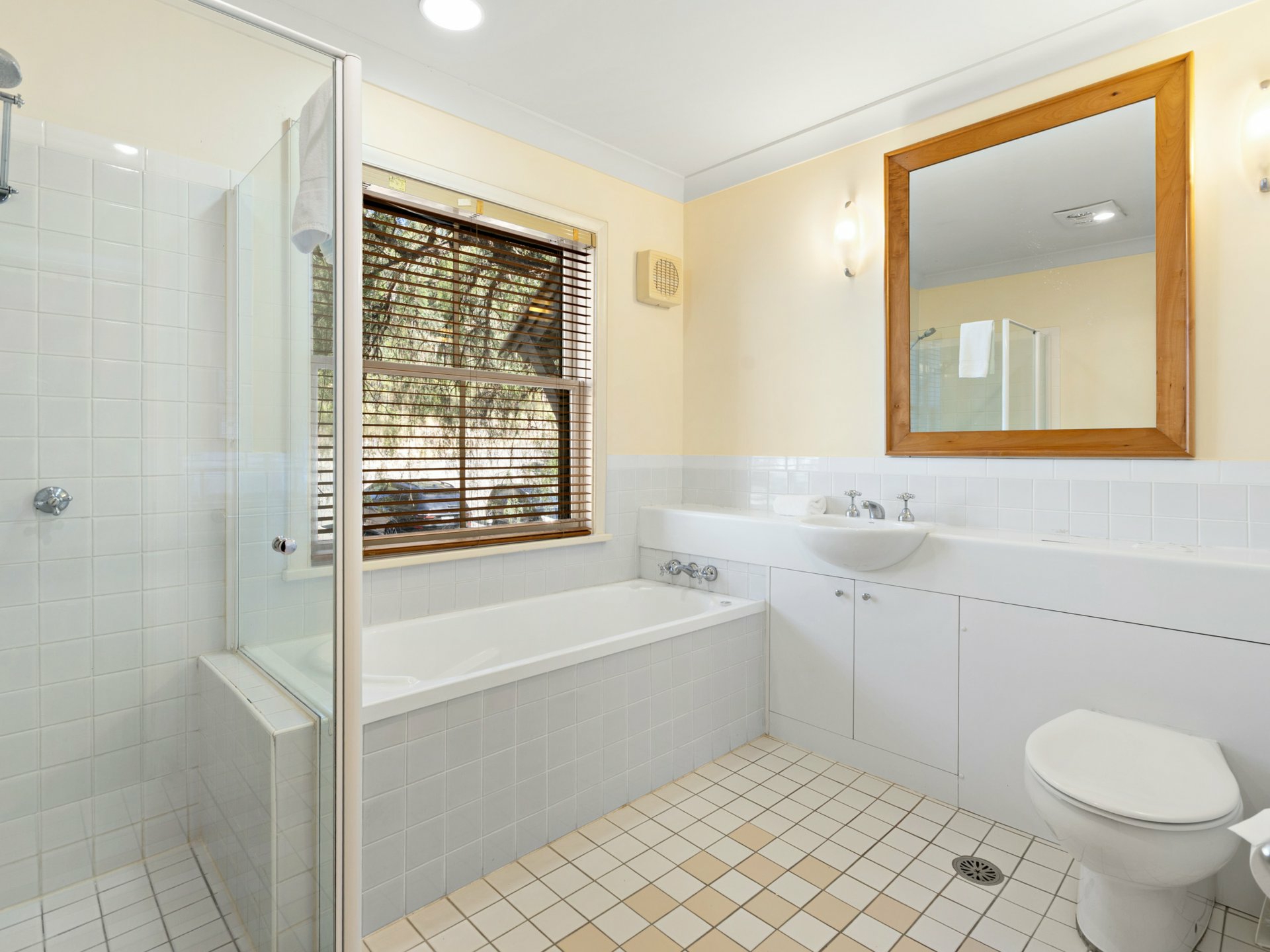 Villa 516/15 Thompsons Rd — photo 4 of 13