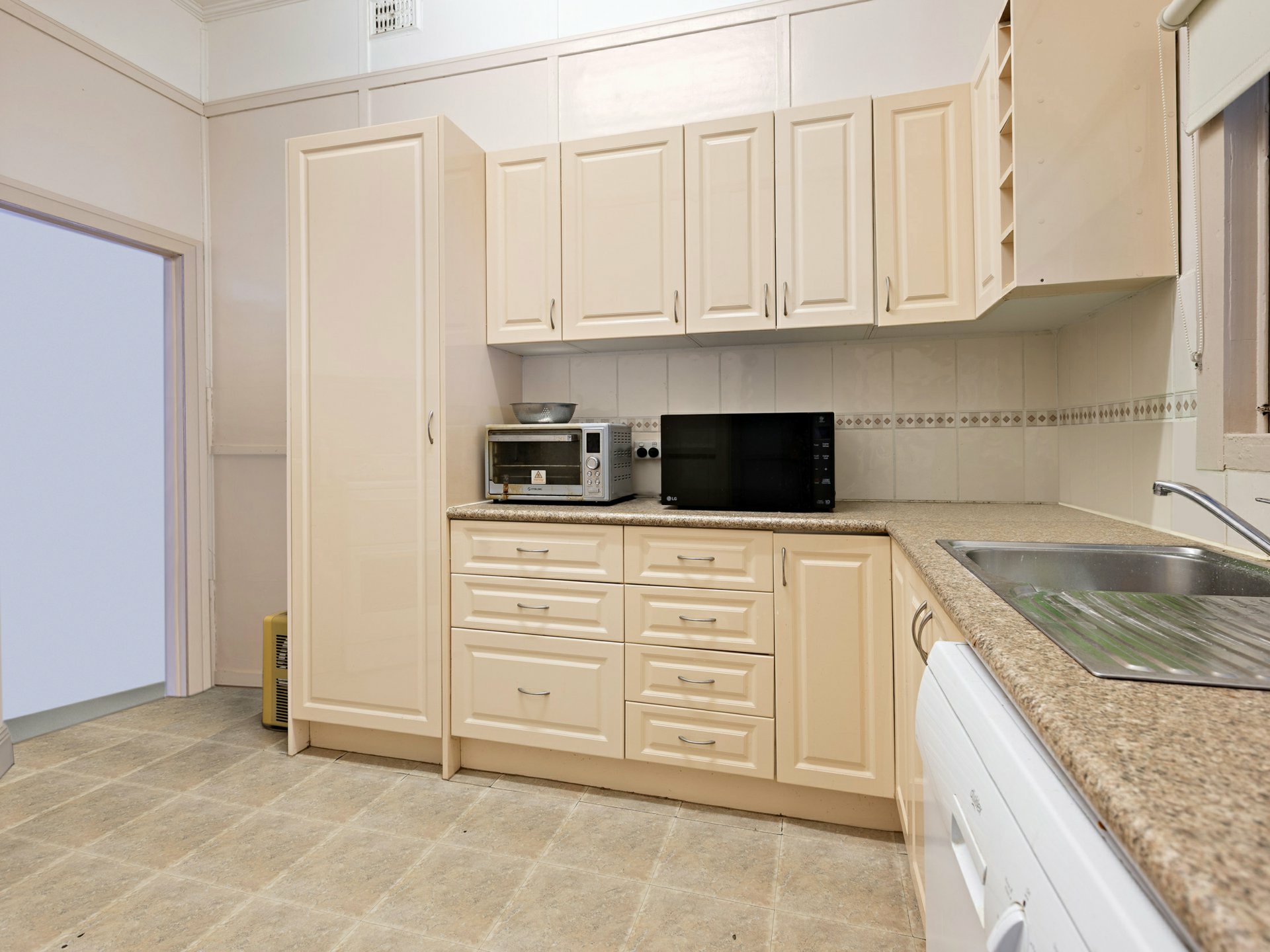 267 Maitland Road — photo 9 of 15