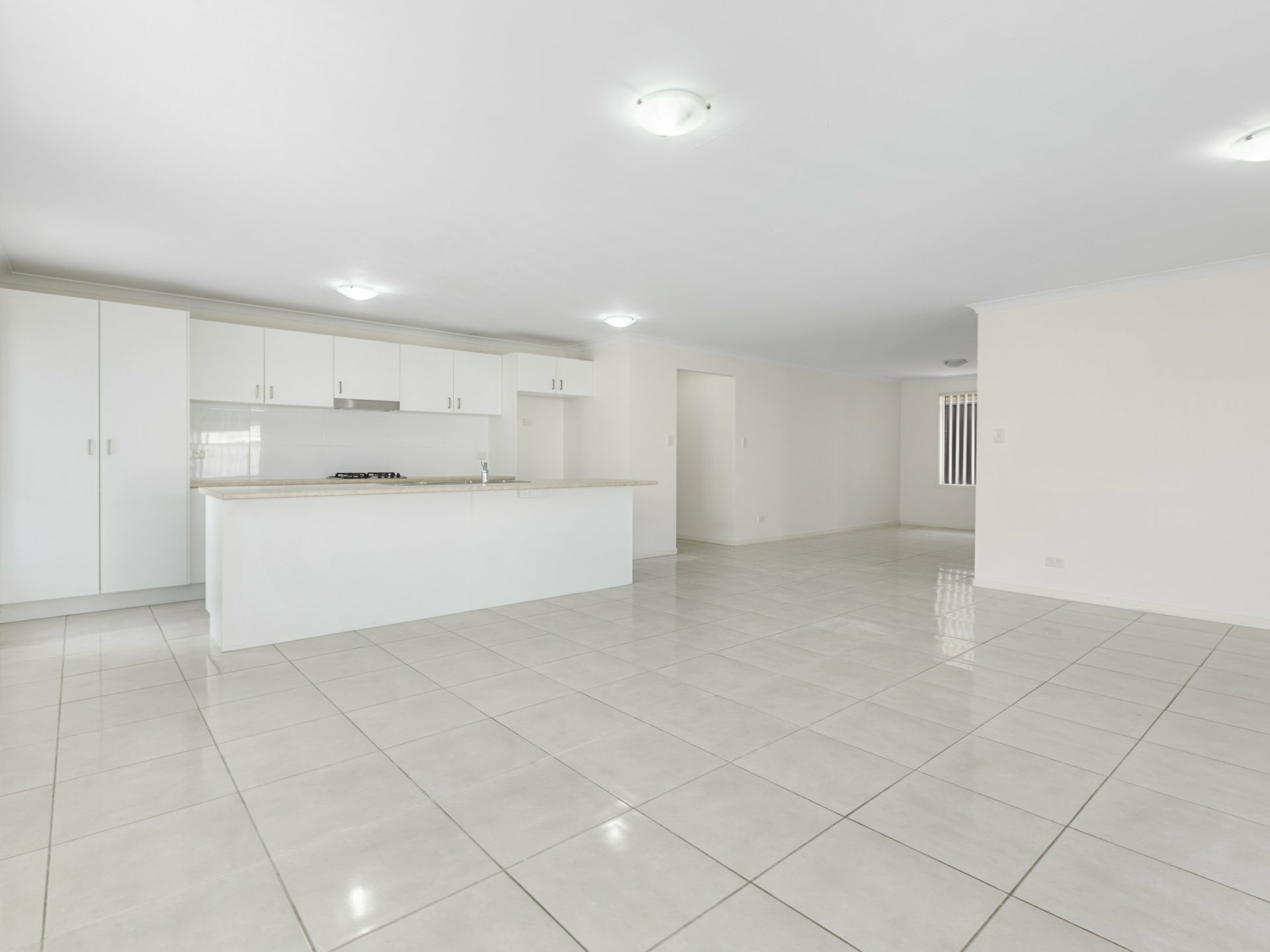 23 Moorebank Road — photo 9 of 15