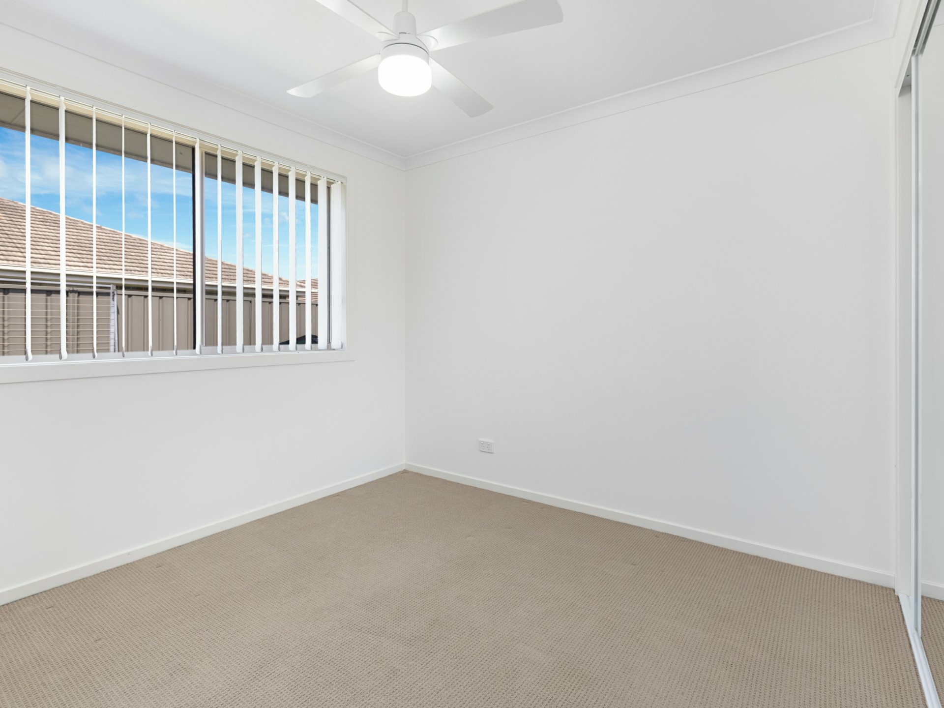23 Moorebank Road — photo 11 of 15