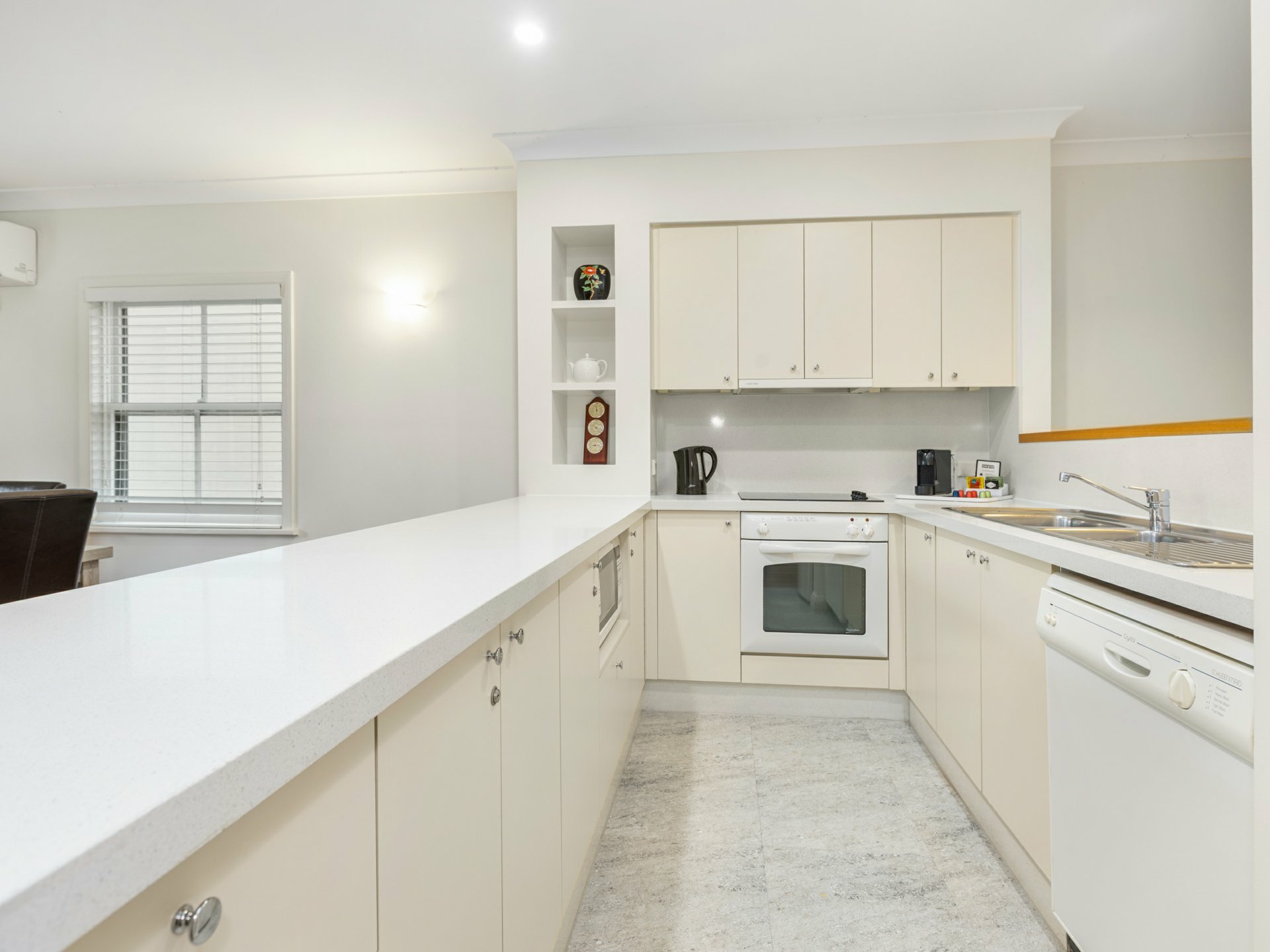 Villa 671/15 Thompsons Road — photo 2 of 12