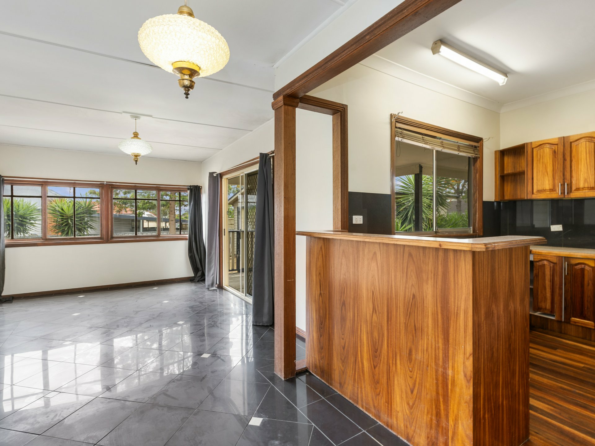 86 Aberdare Road — photo 5 of 15