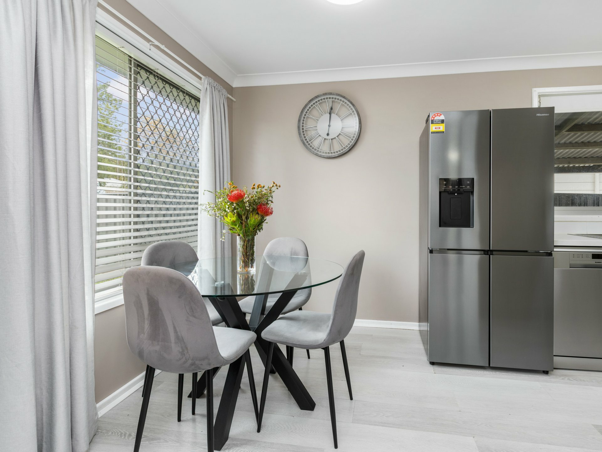 57 Macquarie Ave — photo 4 of 13