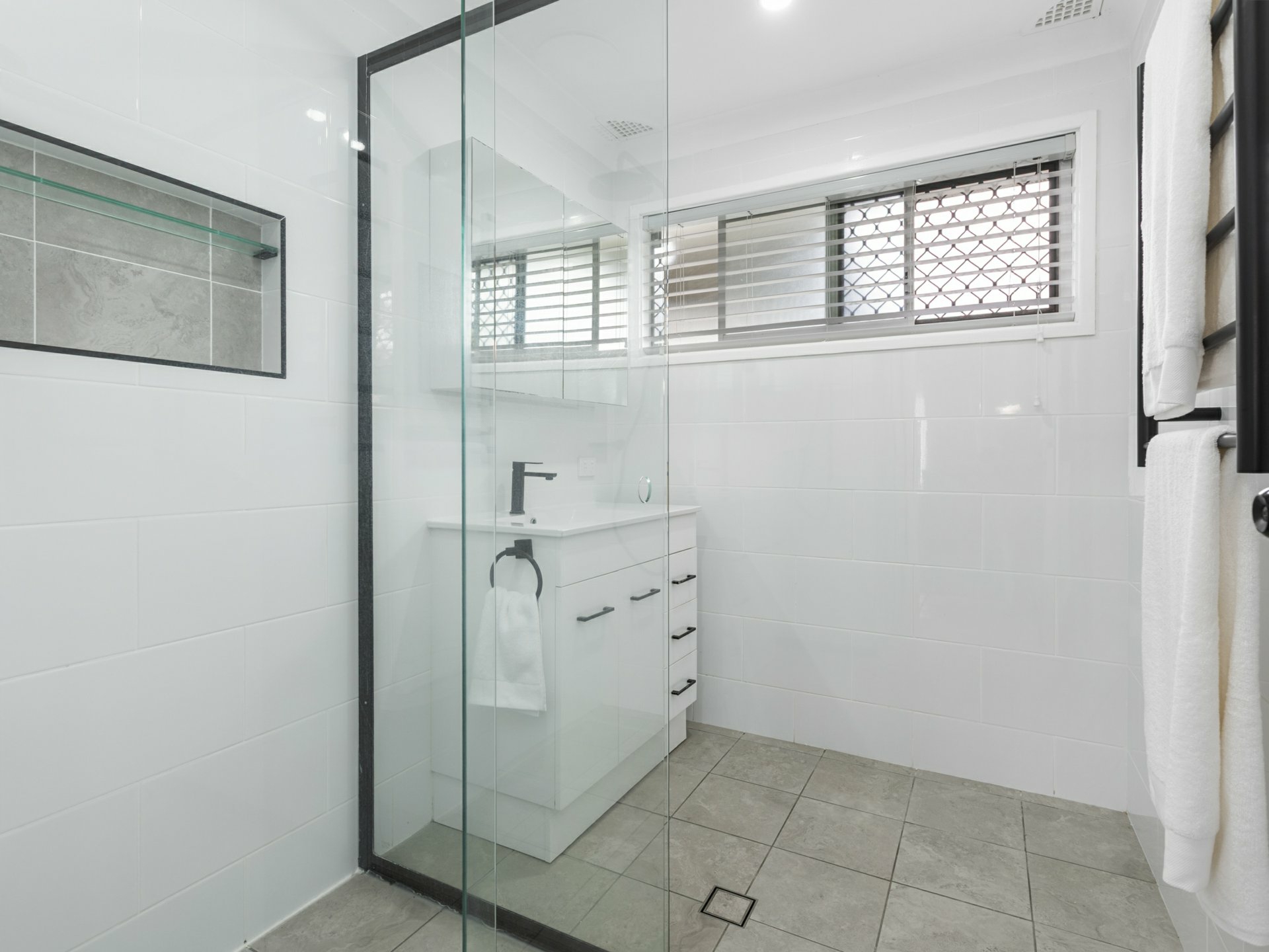 57 Macquarie Ave — photo 5 of 13