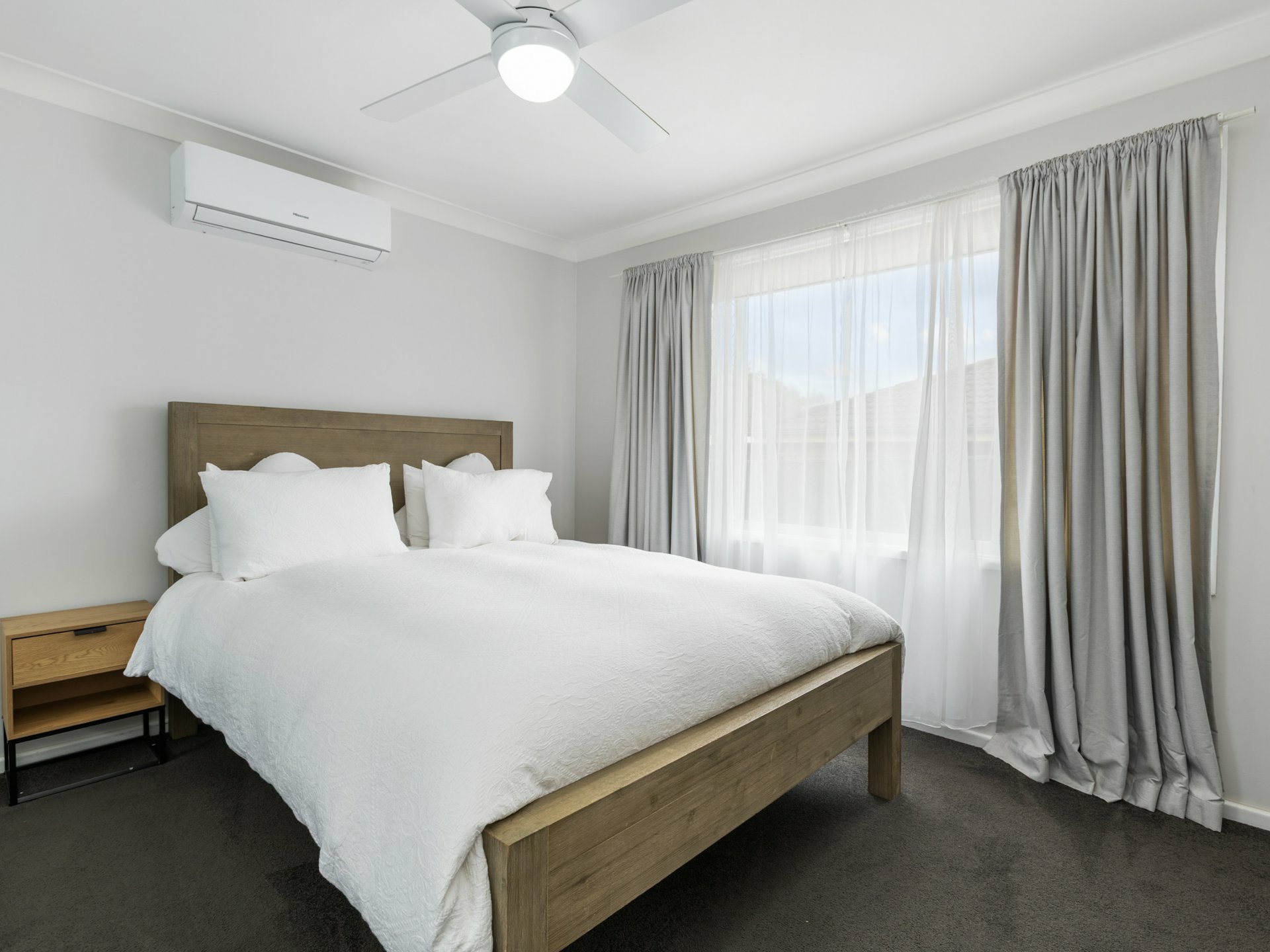 57 Macquarie Ave — photo 6 of 13