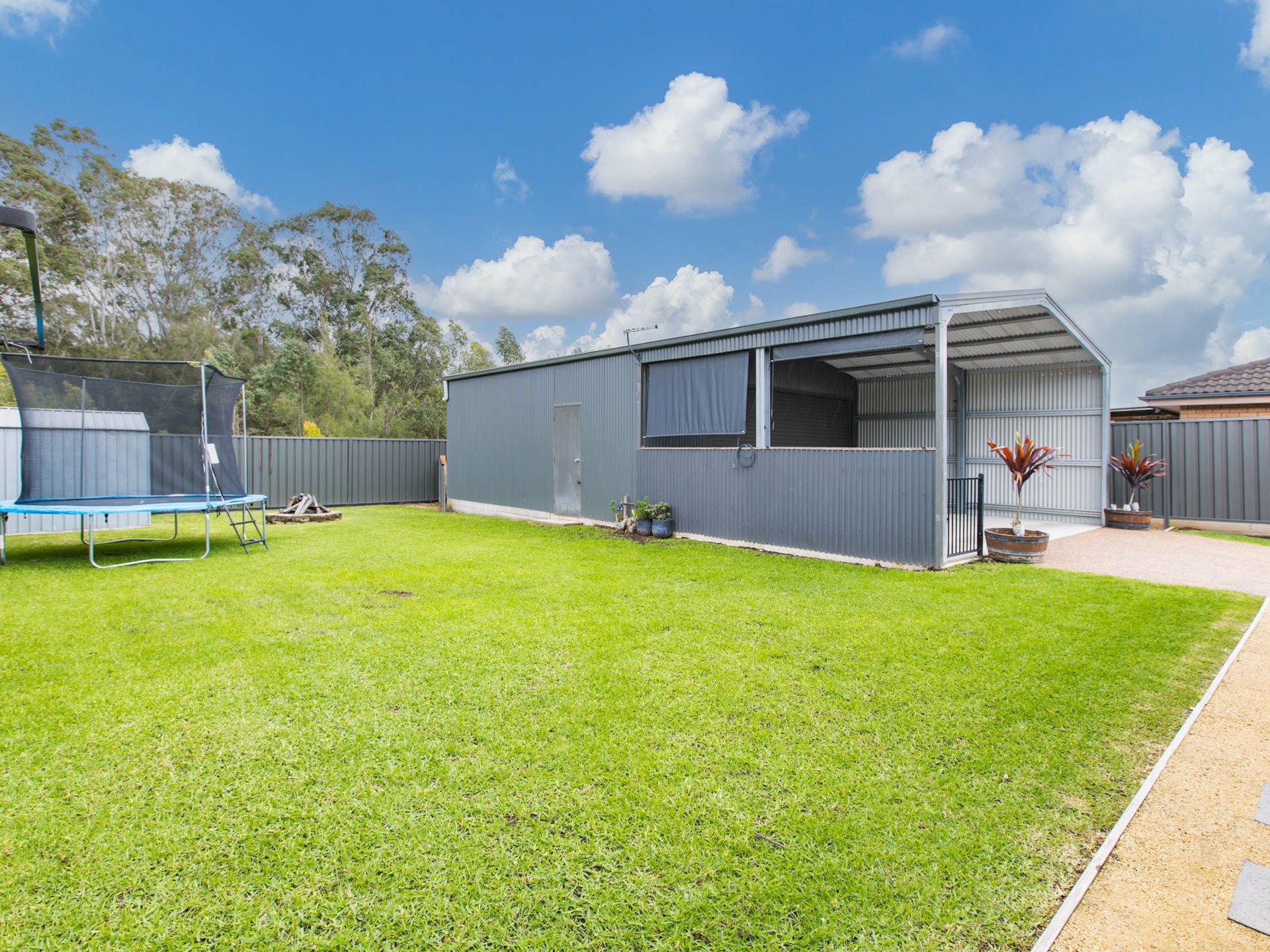 57 Macquarie Ave — photo 10 of 13