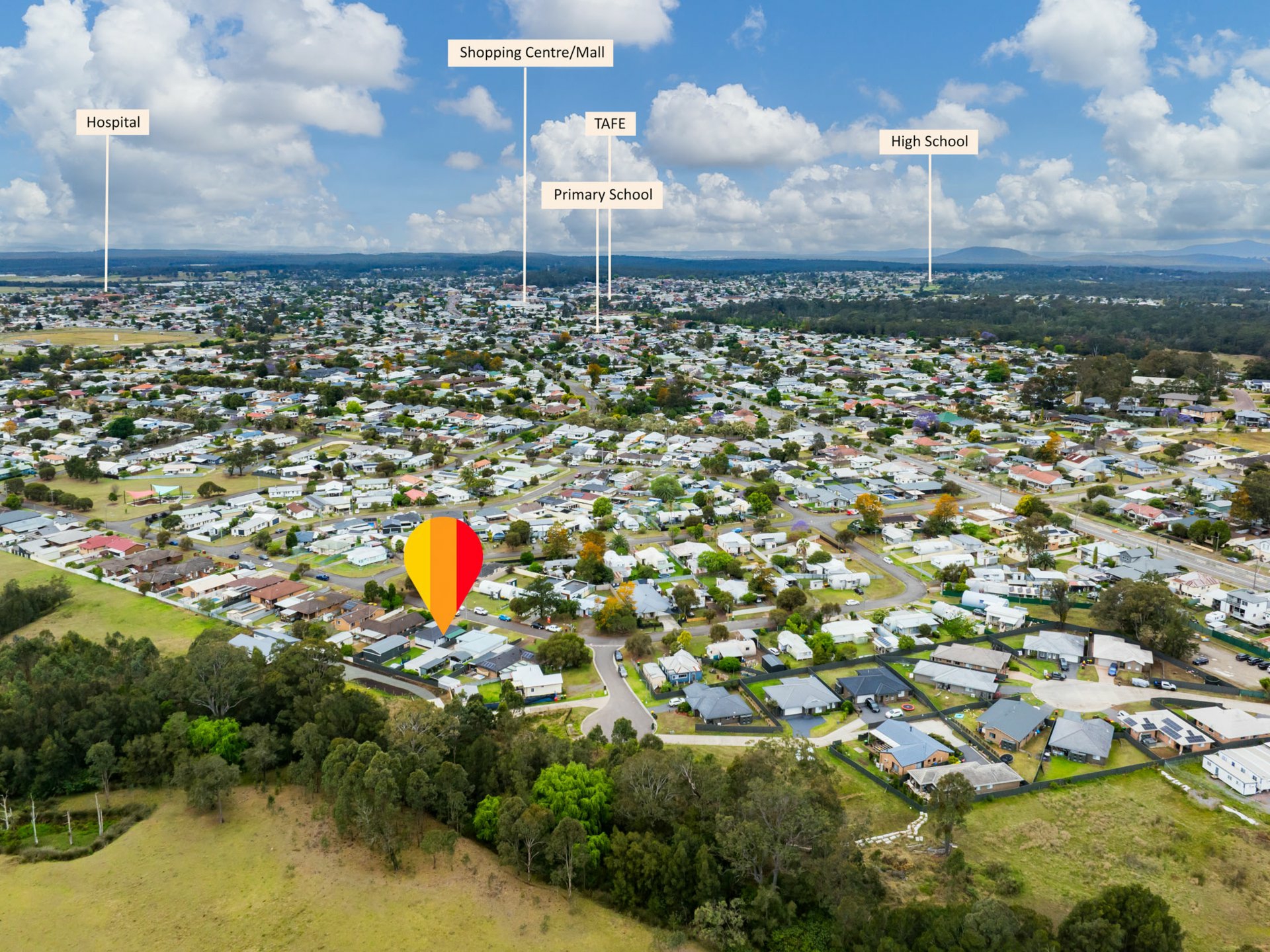 57 Macquarie Ave — photo 12 of 13