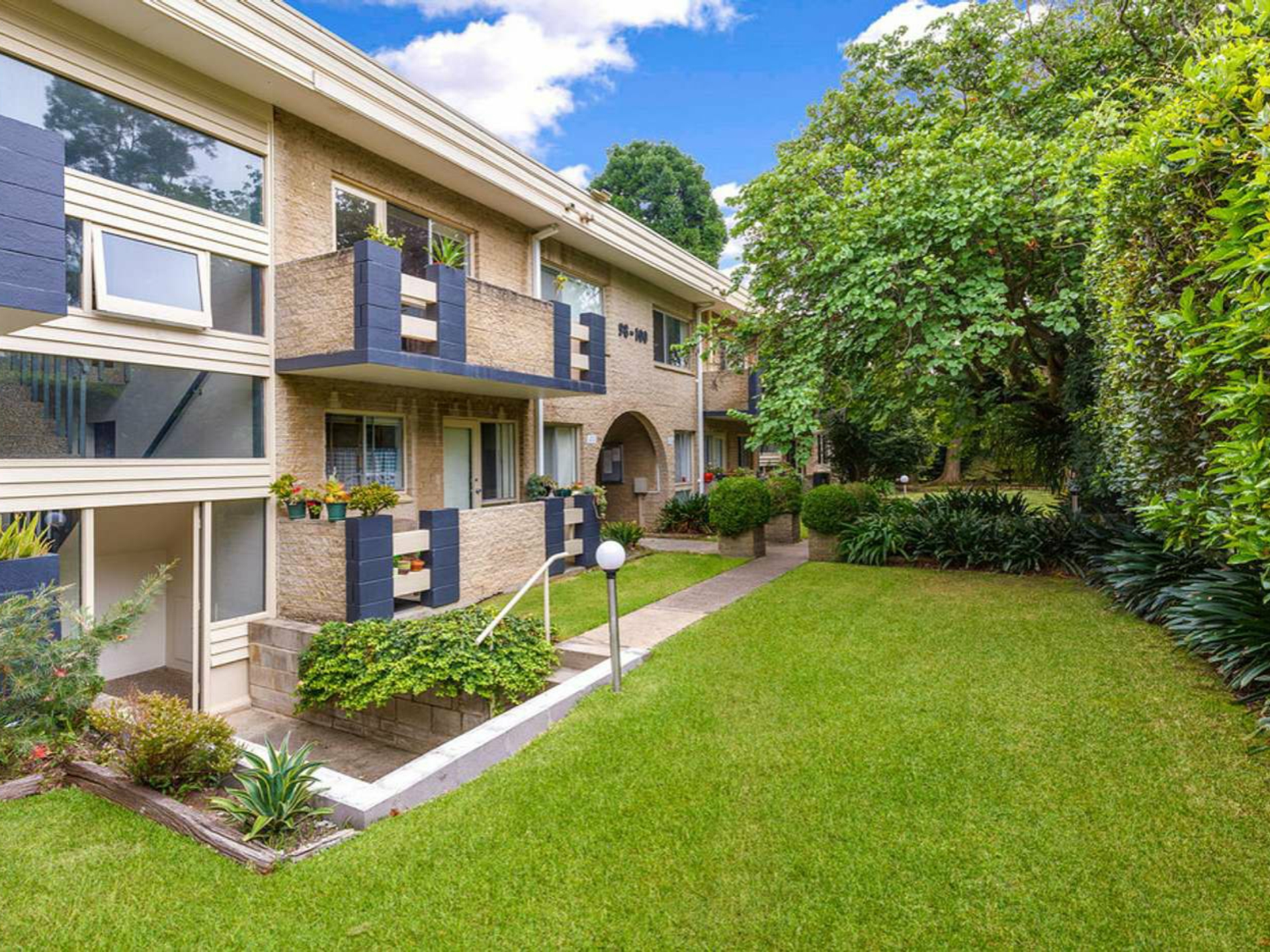 30/98-100 Burns Bay Road, LANE COVE