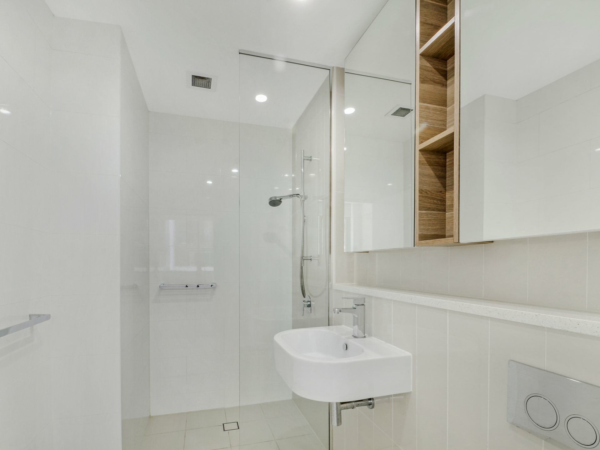 105/9 Waterview Drive, LANE COVE