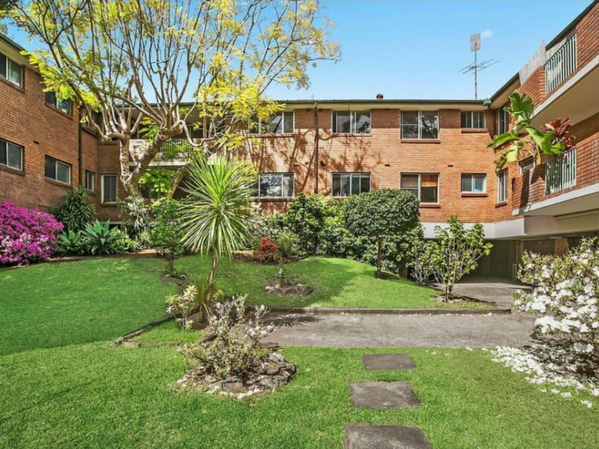 1/39-43 Longueville Road, LANE COVE
