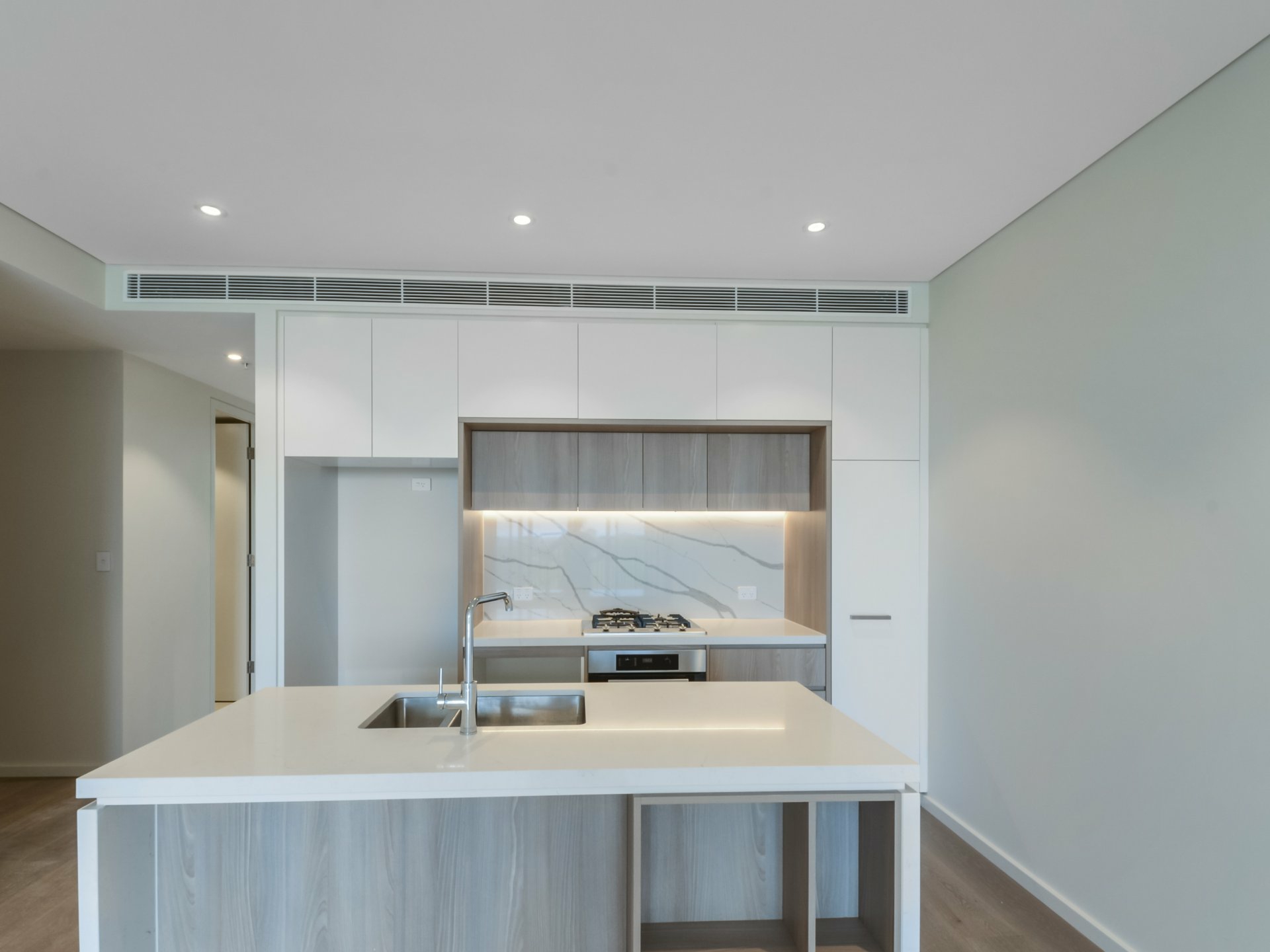 613/989-1015 Pacific Hwy, ROSEVILLE