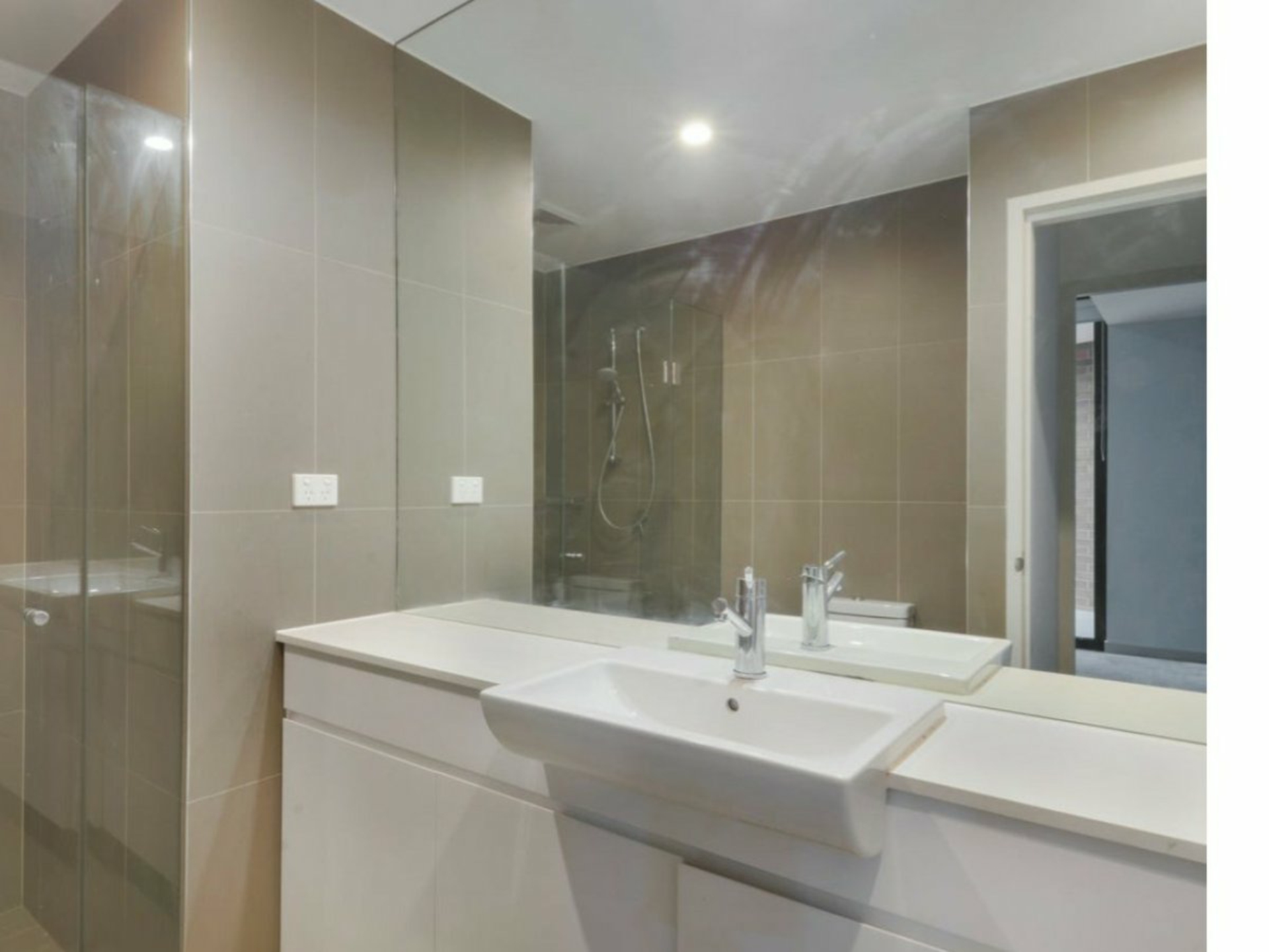Unit 42/3-9 Finlayson Street, LANE COVE