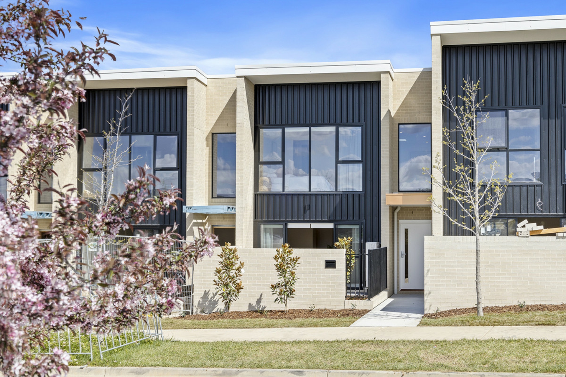 MIO, 20 Edward Drive, GOOGONG